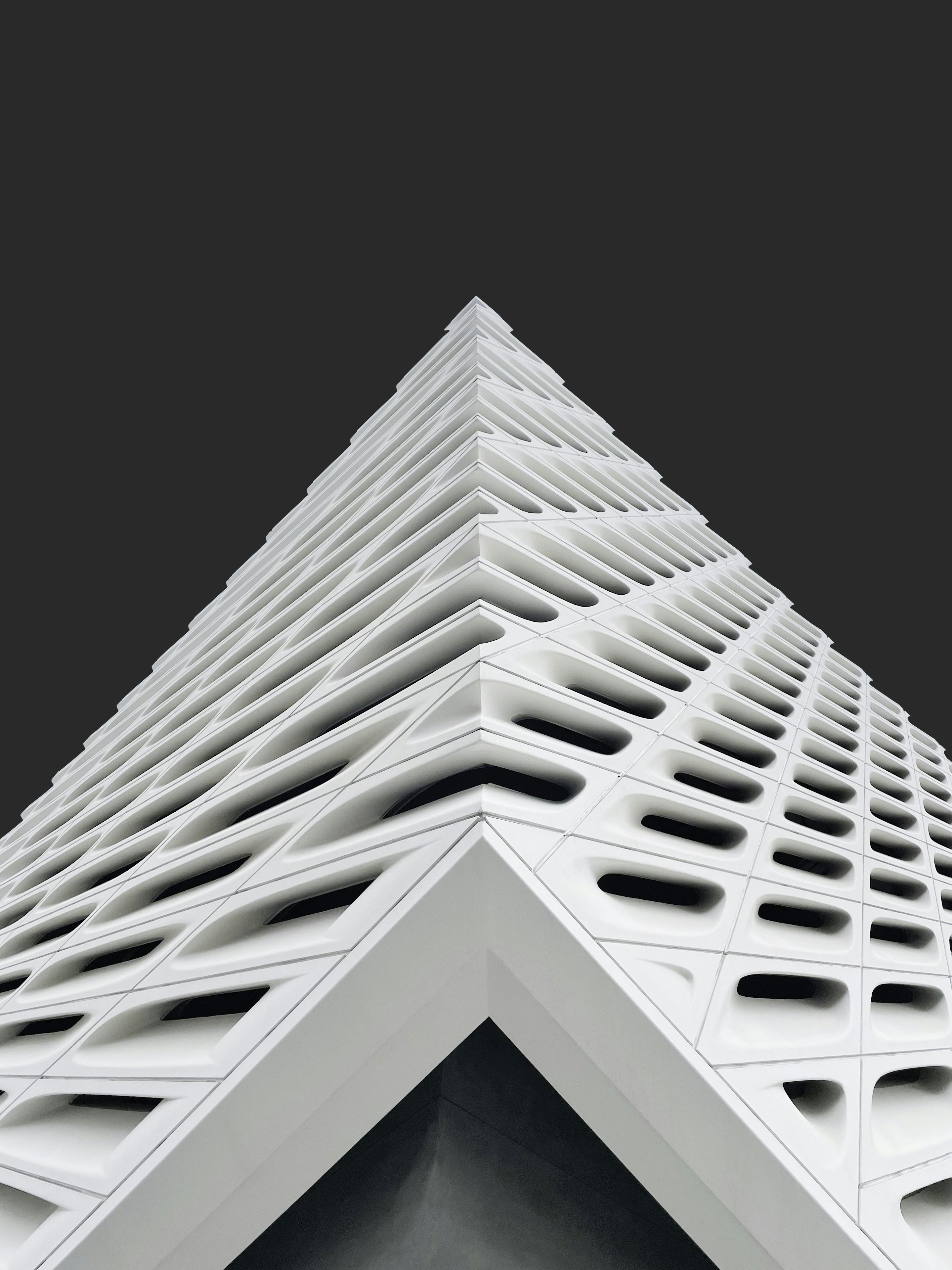 Construcción de productos de IoT Tuya mejorados con IA: Arquitectura, Patrones y Casos de Uso Reales