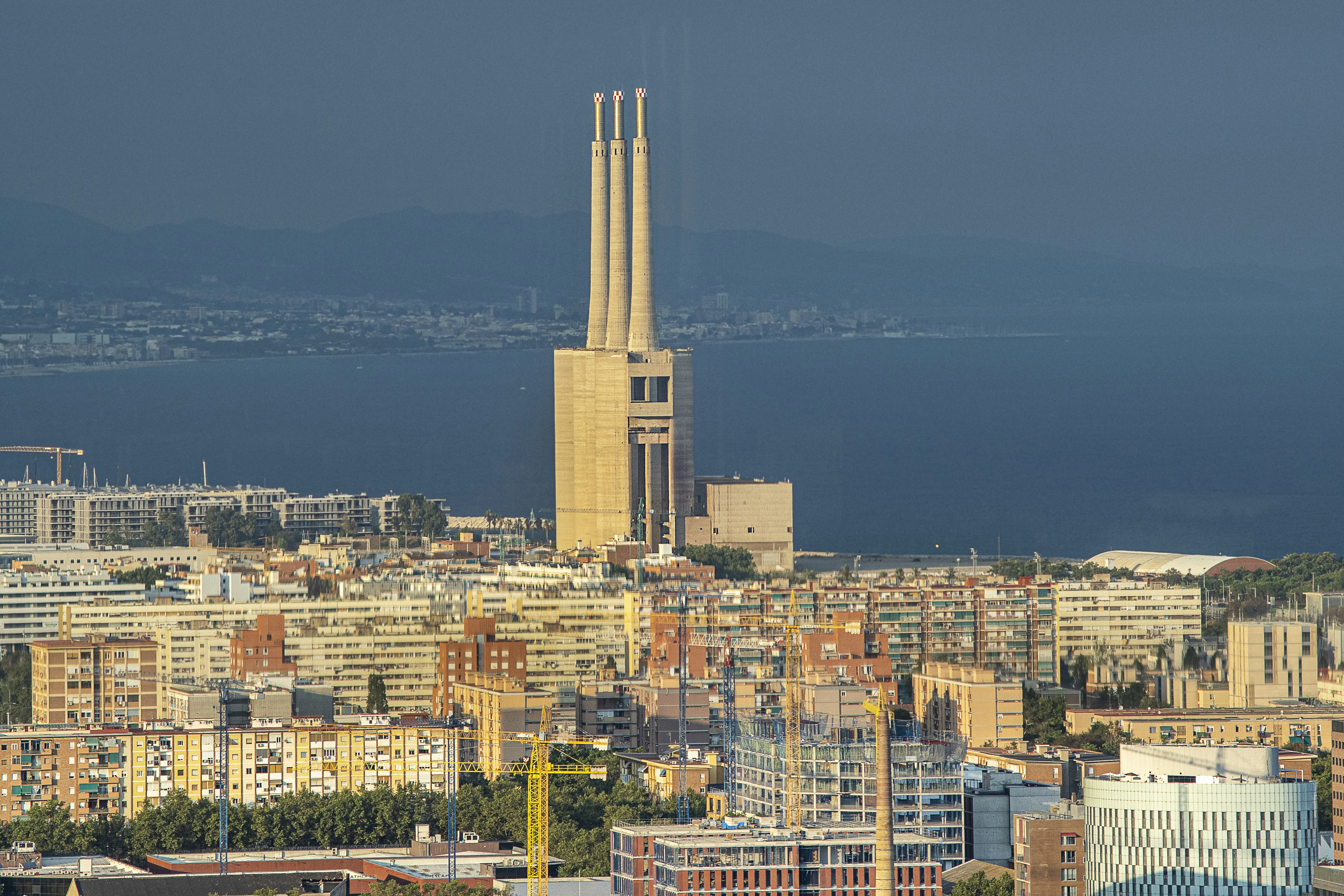 Consultores de Power BI en Barcelona Costo en España: Precios reales y ROI en 2024