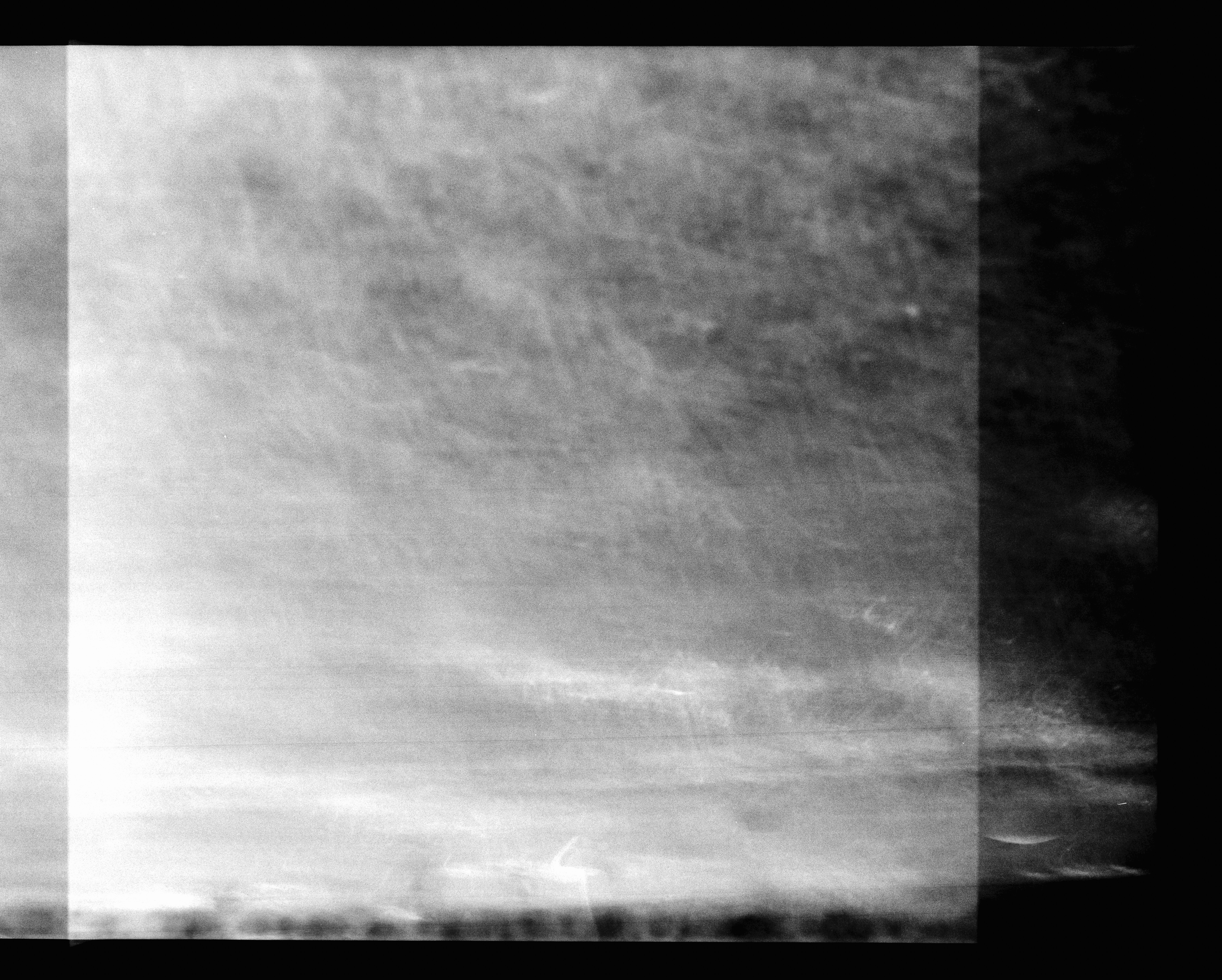 Corrección del efecto sub-huella en nubes de puntos LiDAR de forma de onda completa mediante la desmezcla de objetivos intra-huella
