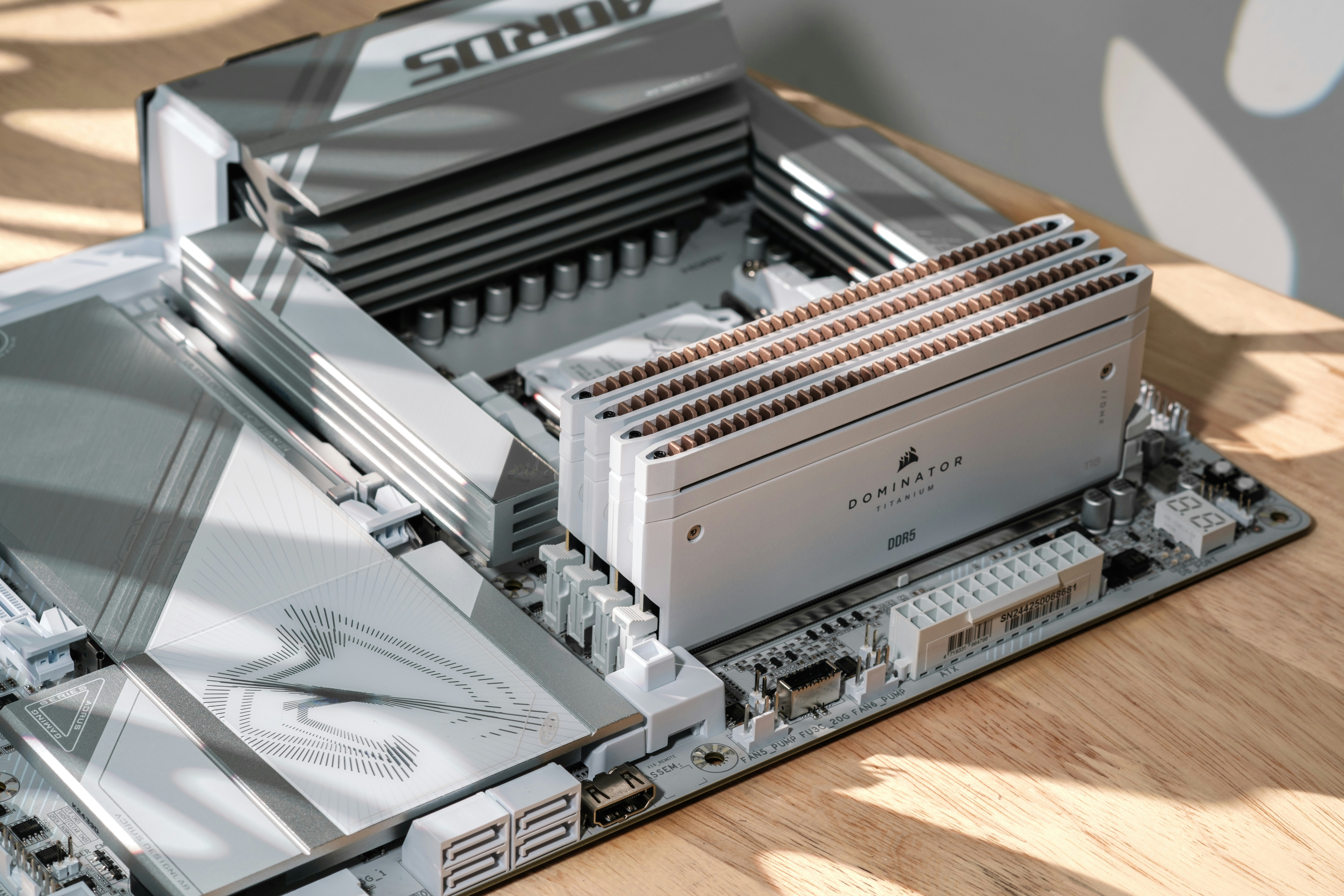 Corsair Shugo: kits RAM con arte samurái y módulos dummy