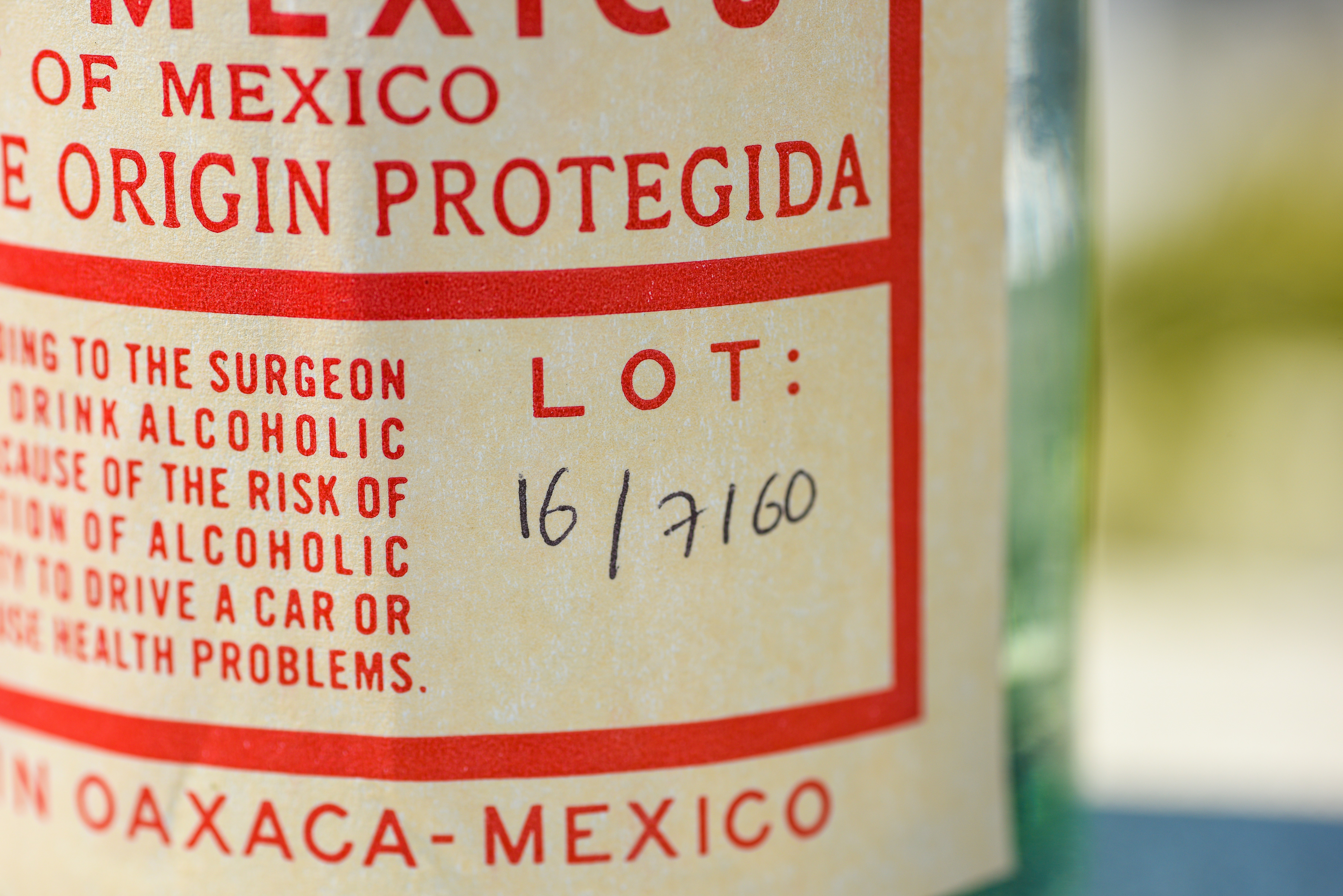 Los cuellos de botella de predicción no descubren la estructura causal (pero esto es lo que realmente hacen)