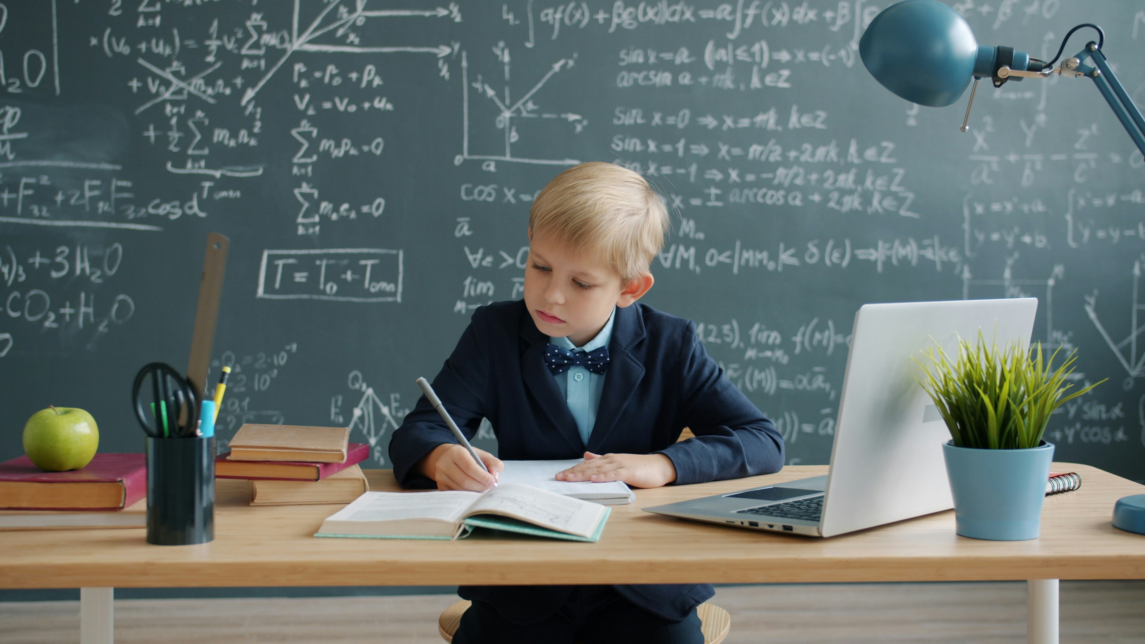 DAMEL: Aprendizaje Multi-Experto de Eje Dual para el Aprendizaje con Clases Desbalanceadas