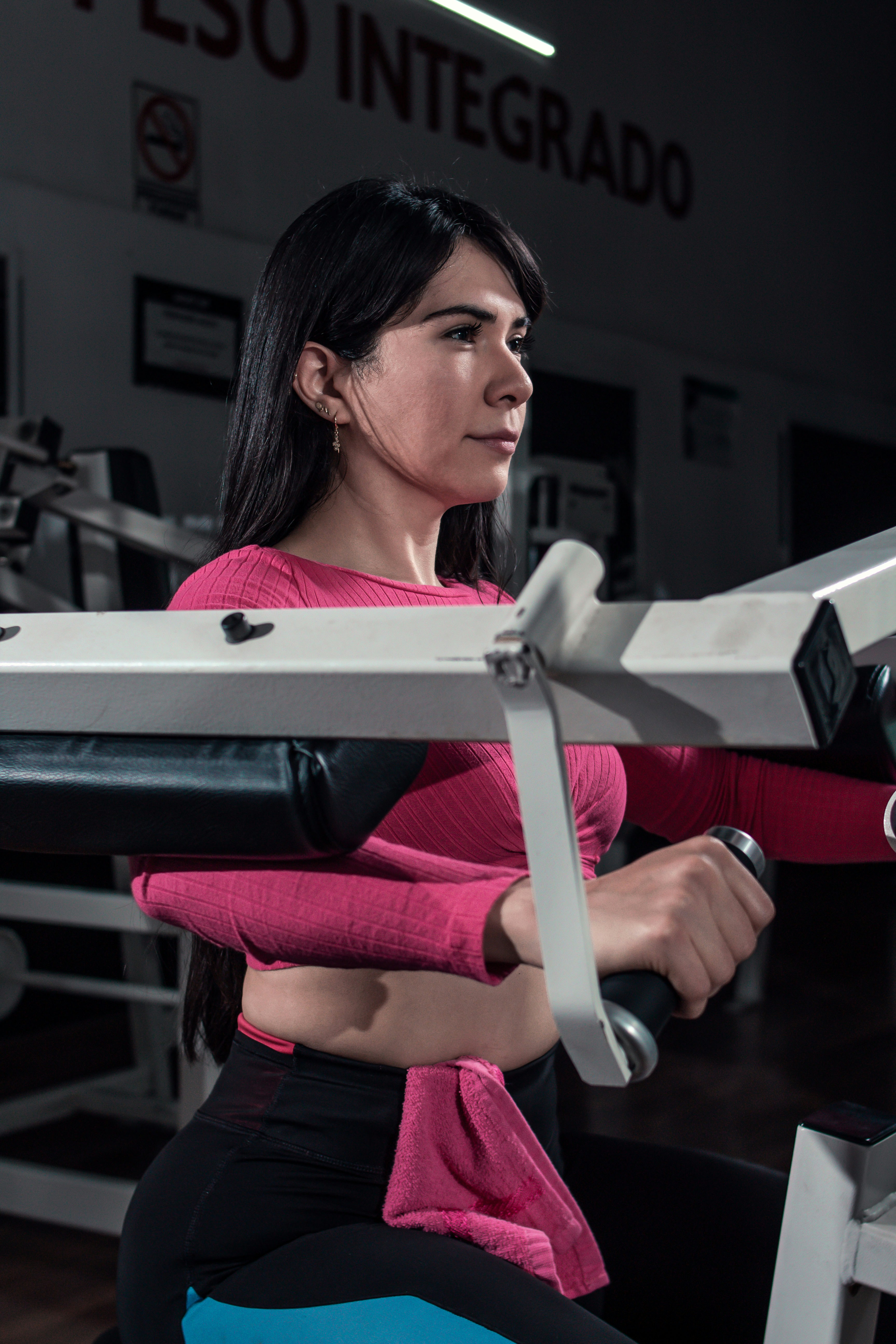 Restaurando la exploración después del post-entrenamiento: Decodificación de exploración latente para modelos de razonamiento grandes