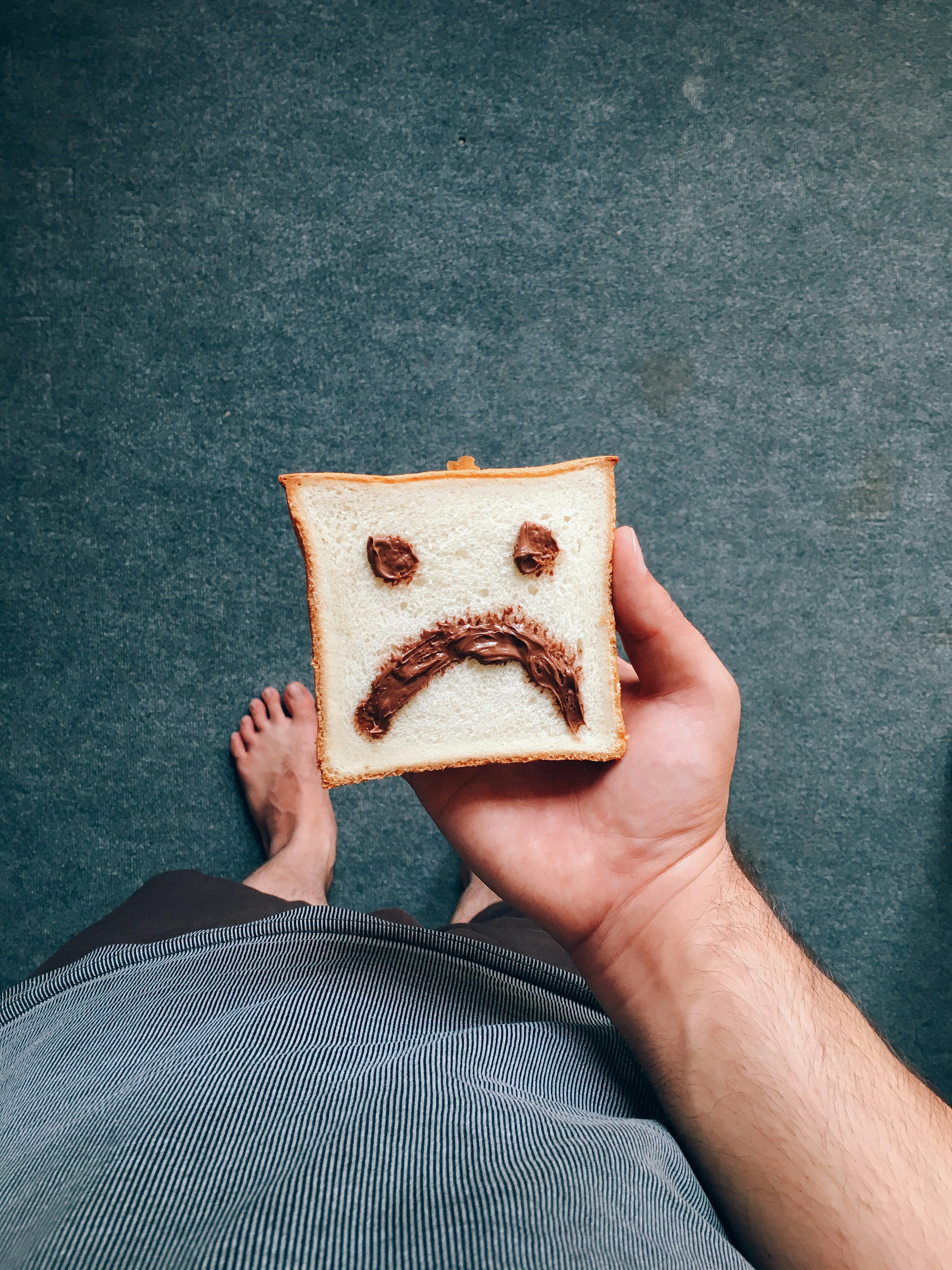 Convenciendo tostadoras y depurando recursión: El aburrido día de mi IA