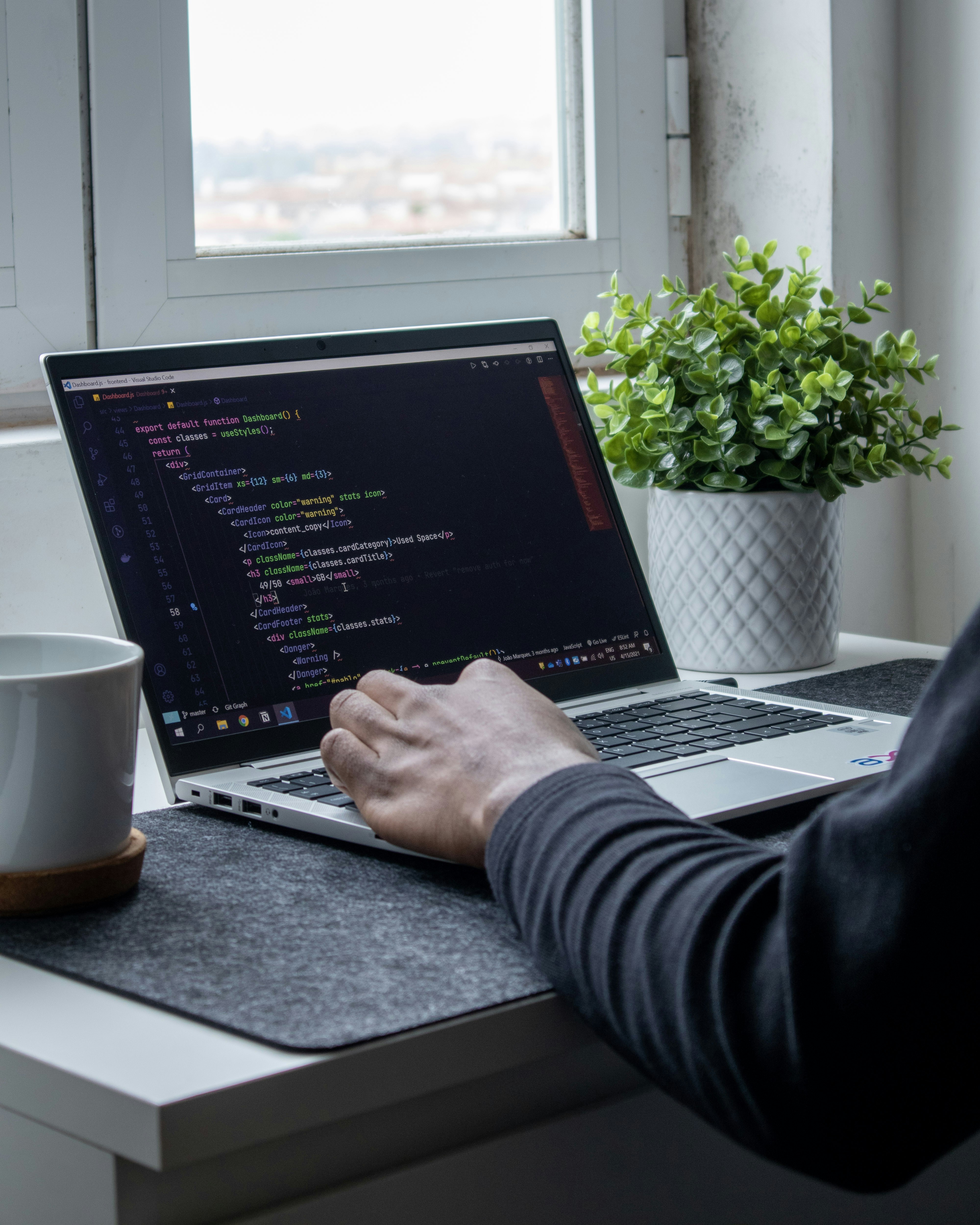 ¿Se puede acceder al desarrollo de software de IA desde cualquier lugar?