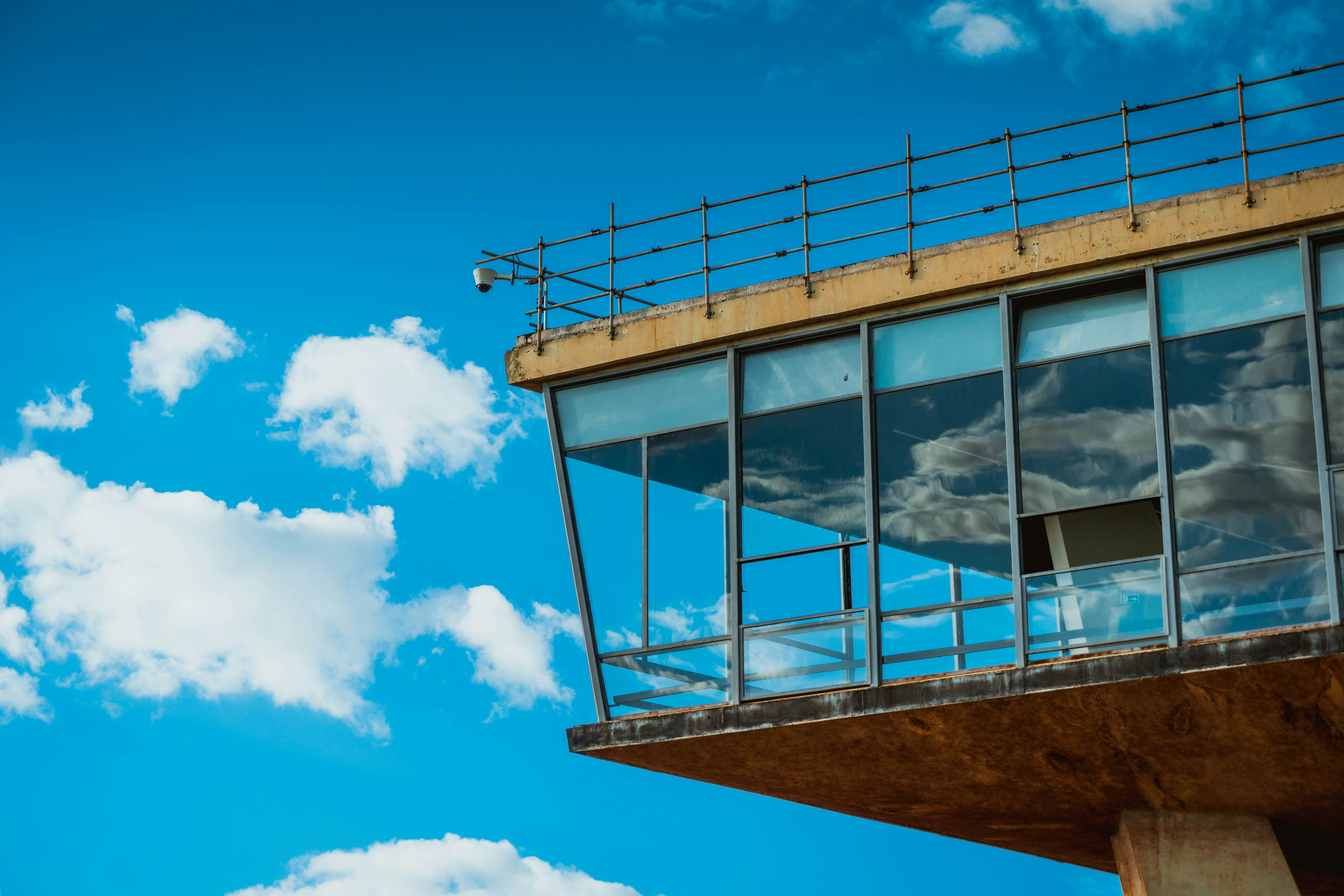 Top 10 Soluciones de desarrollo de programas de gestión personalizados para optimización de costos