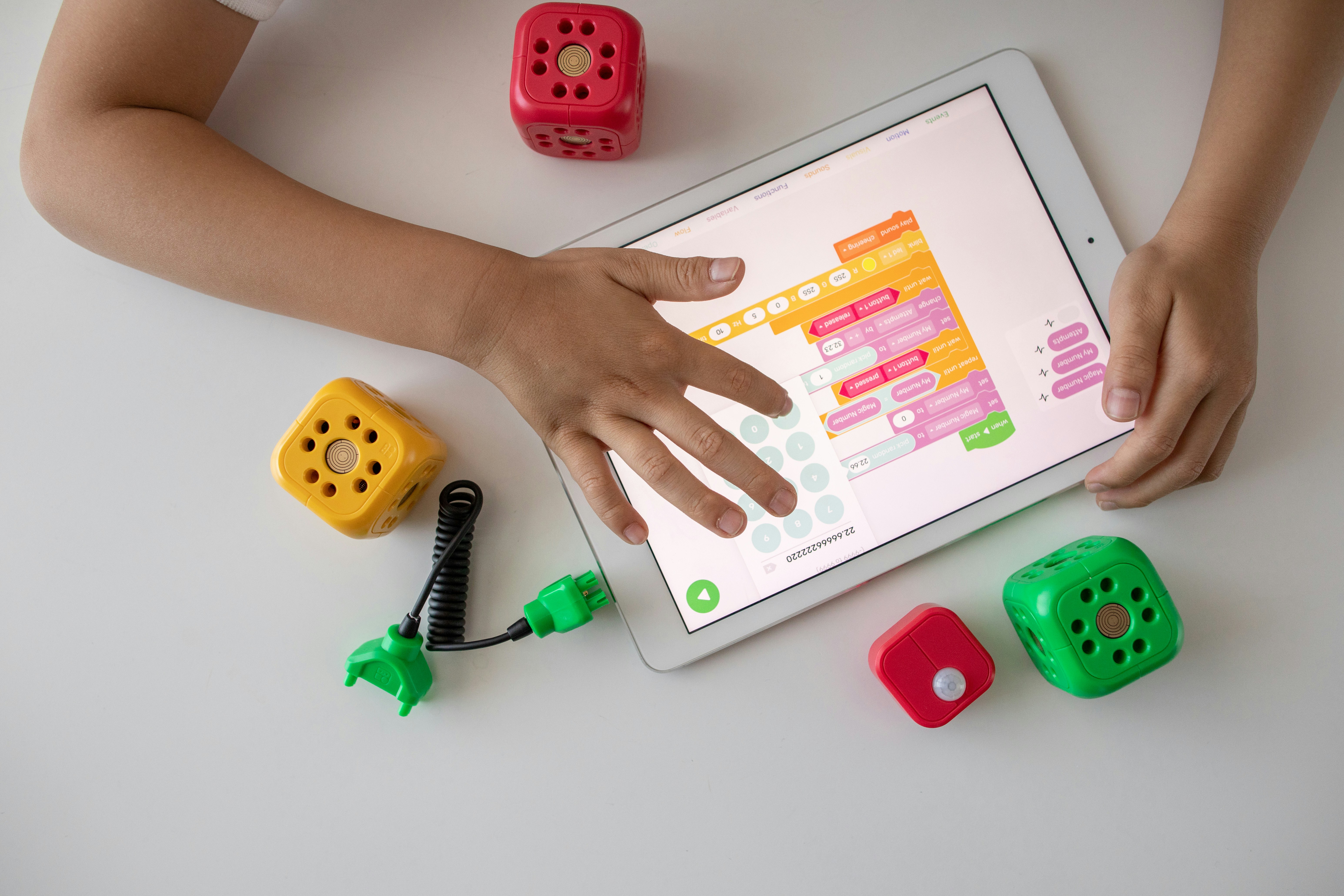 Descomposición Informacional para Aprendizaje de Interacciones Multimodales