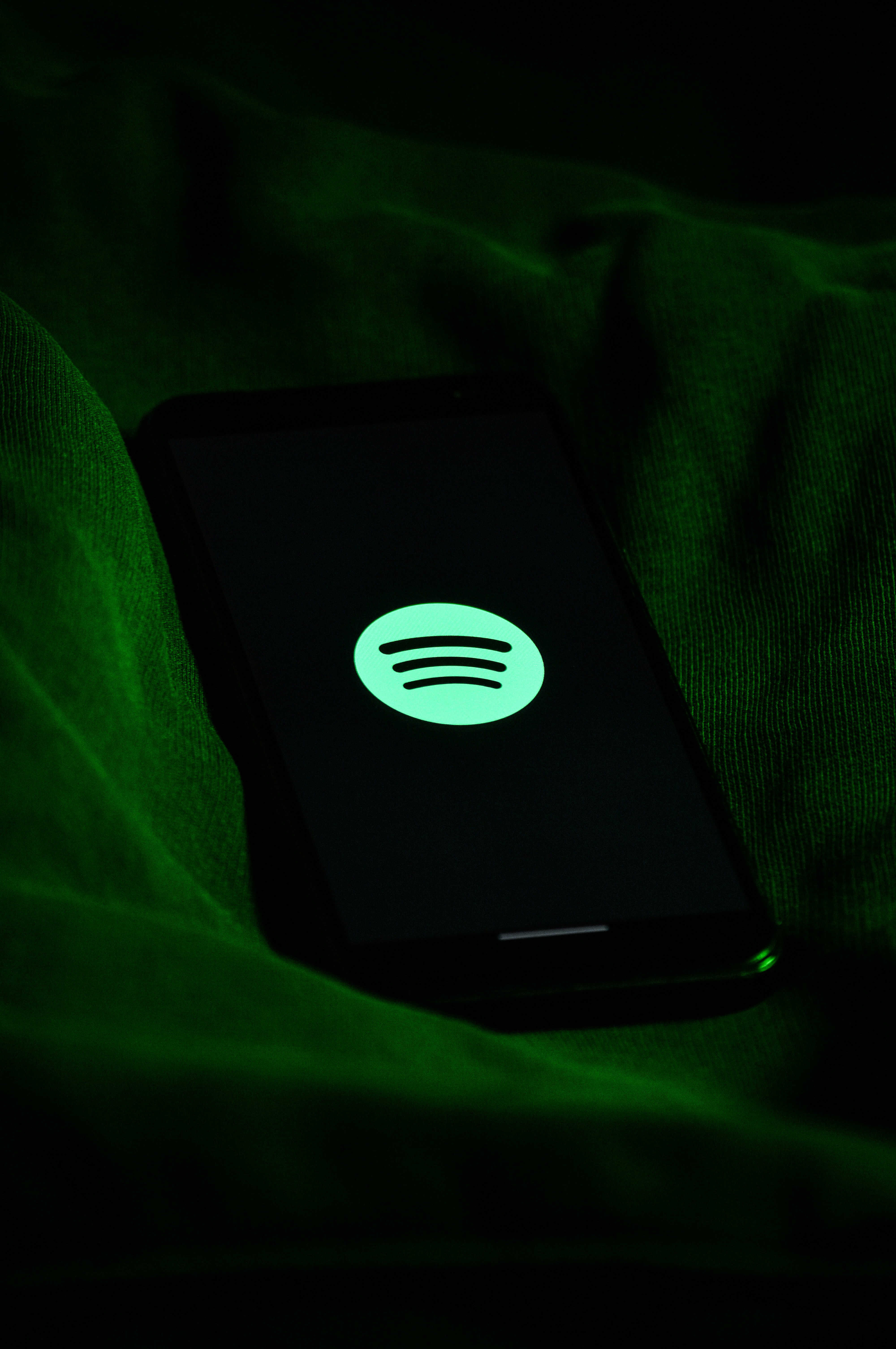 4 razones por las que reemplacé mi suscripción de Spotify con Jellyfin