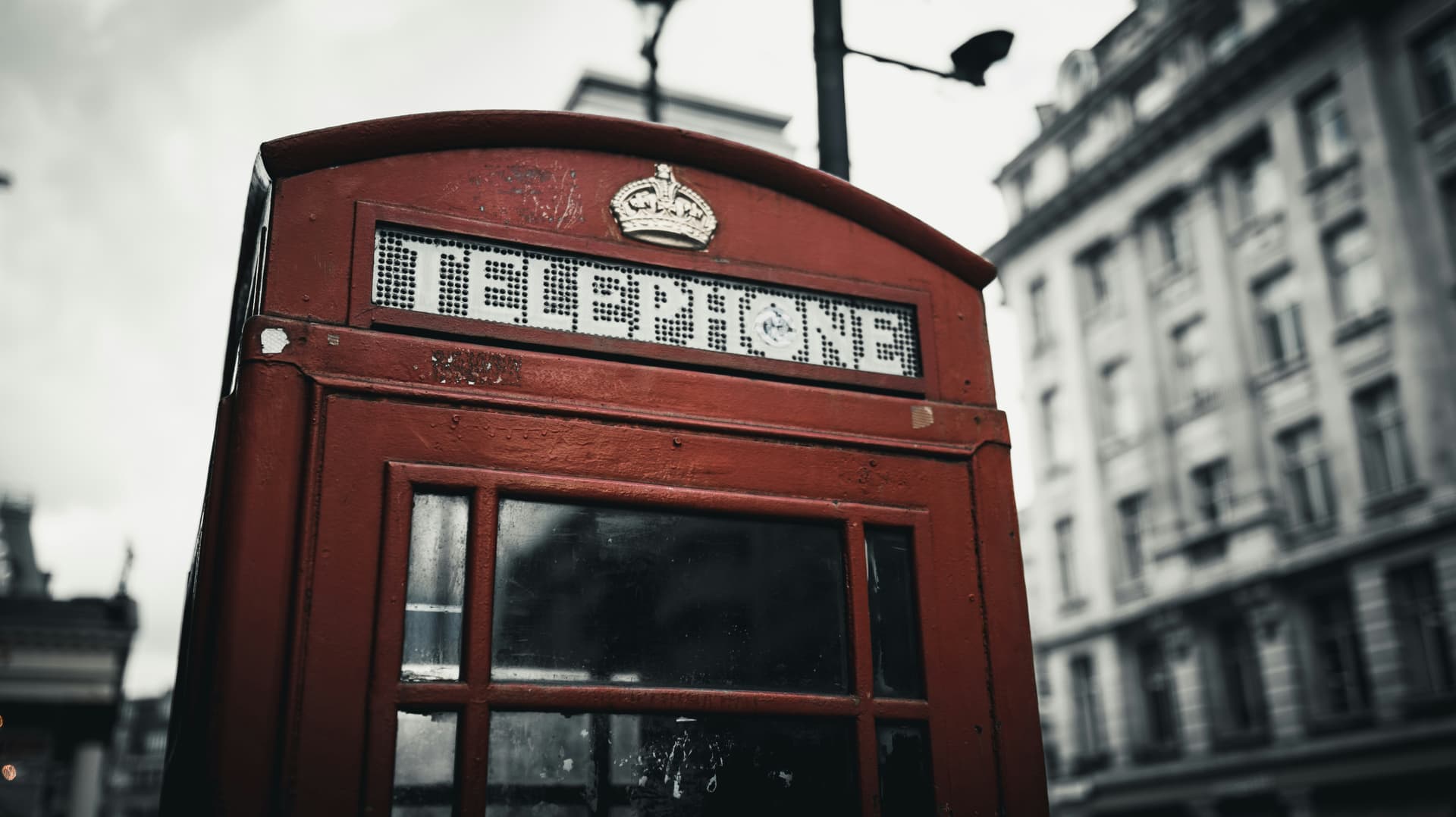 Top 100 Expertos en Sistemas de Teléfono de IA en Europa