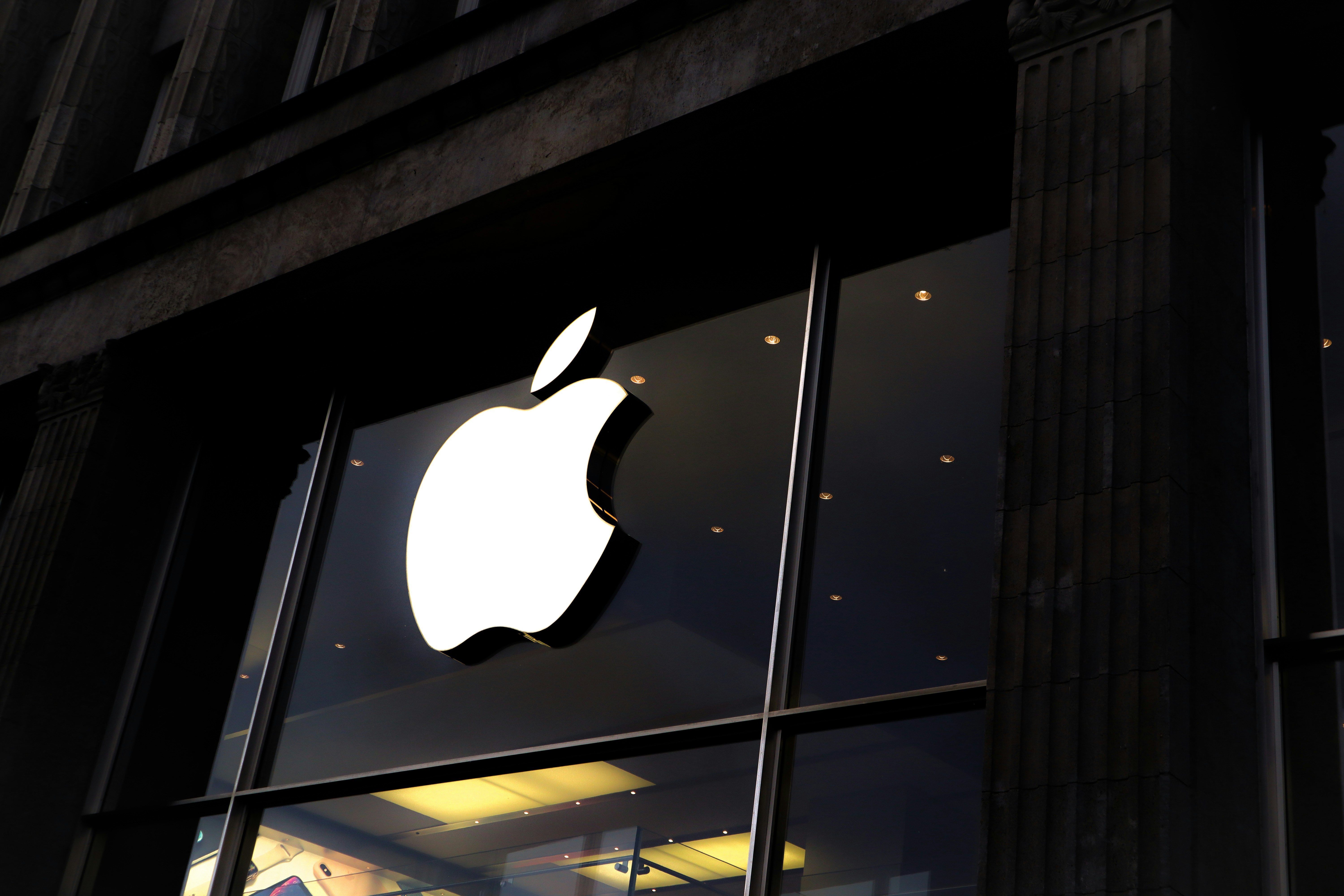 El modelo de la App Store de Apple para la IA