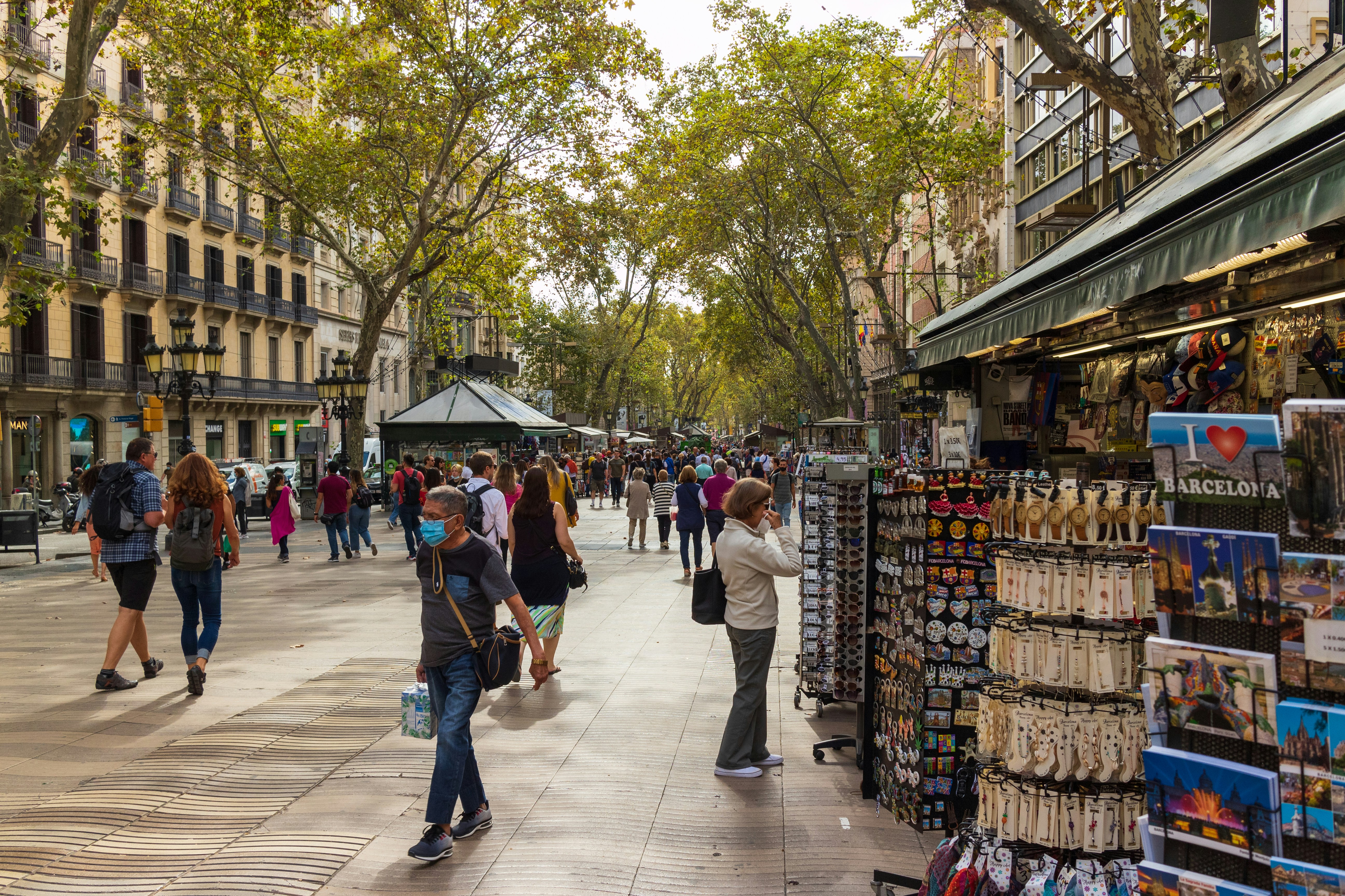 Estudio de caso: Cómo Barcelona Food & Beverage Ahorró €20 mil con Servicios de Tienda en Línea