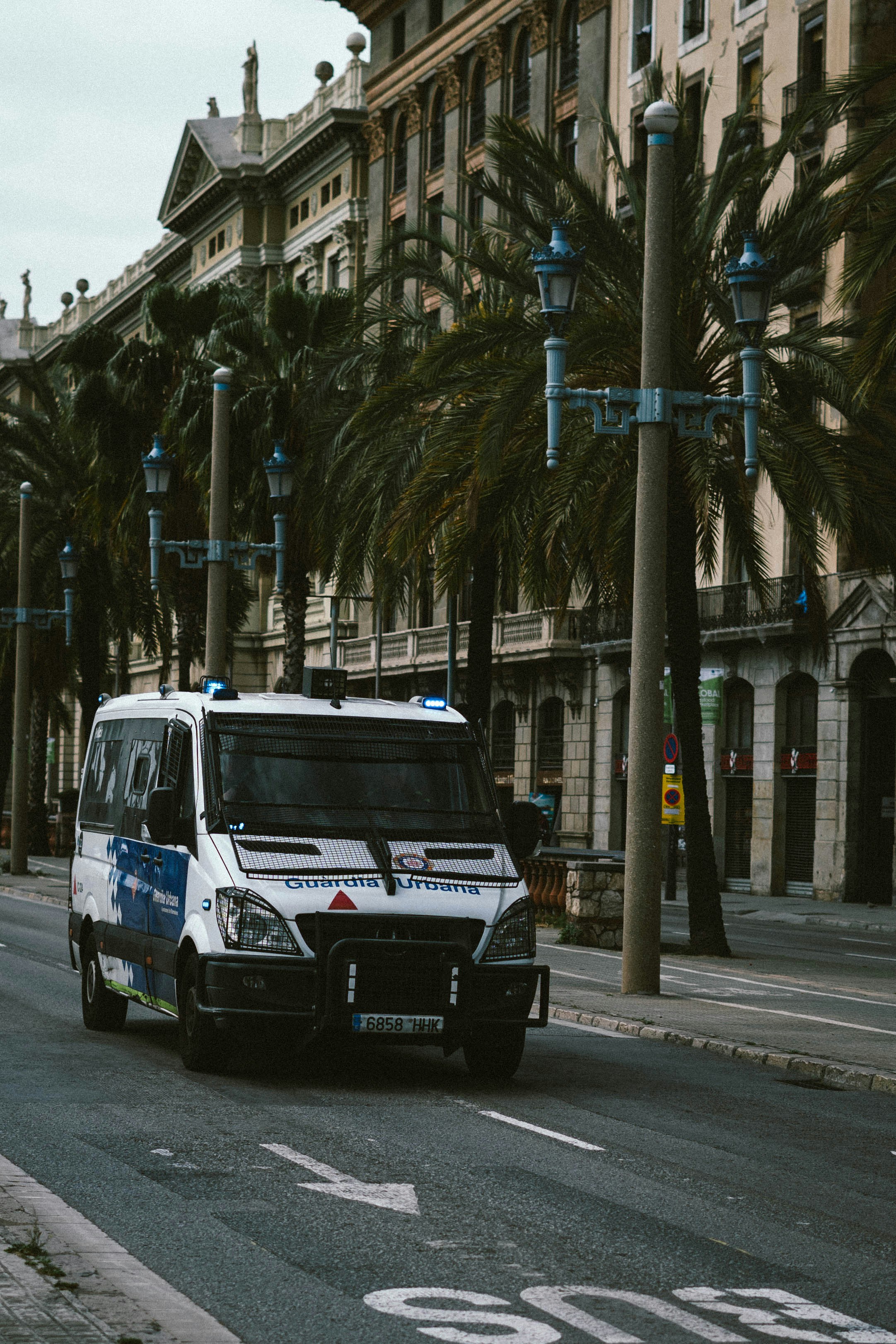 Cómo Barcelona ahorró €20K con un sistema automático de llamadas salientes: Estudio de caso comprobado