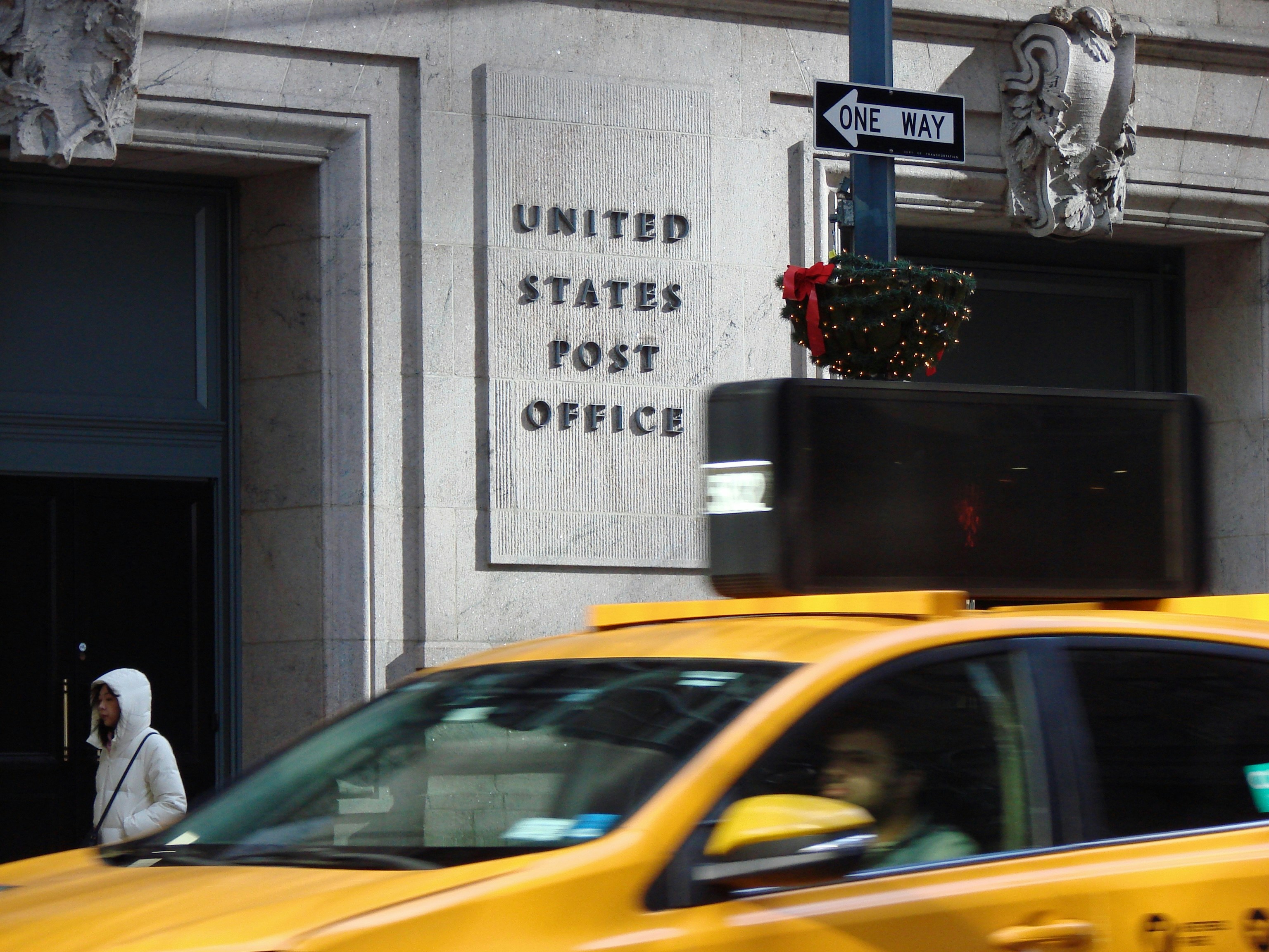 Cómo los bufetes de abogados en Nueva York están utilizando la inteligencia artificial para automatizar tareas administrativas