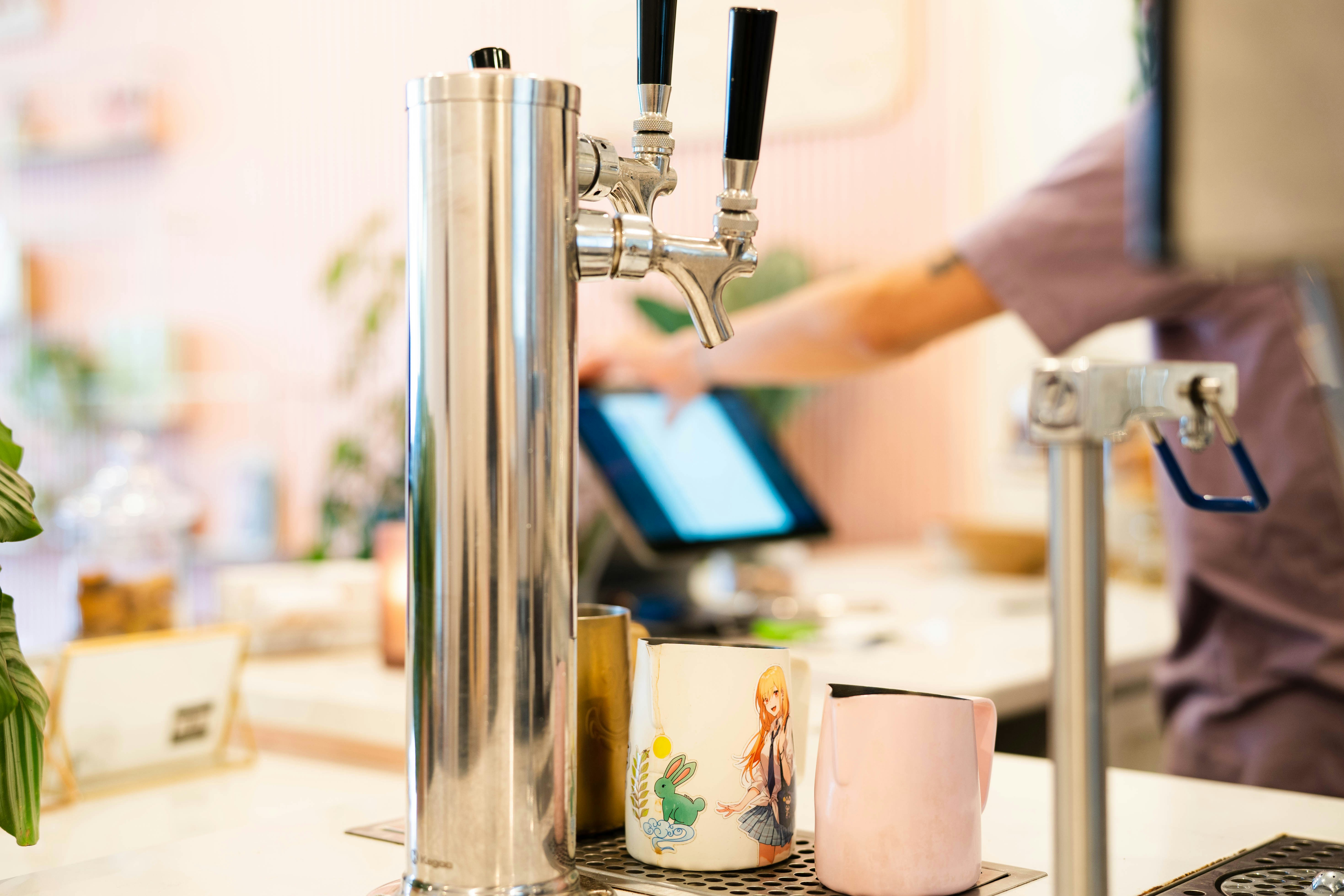 Cómo un CRM personalizado seguro aumenta la eficiencia para empresas de alimentos y bebidas 2024