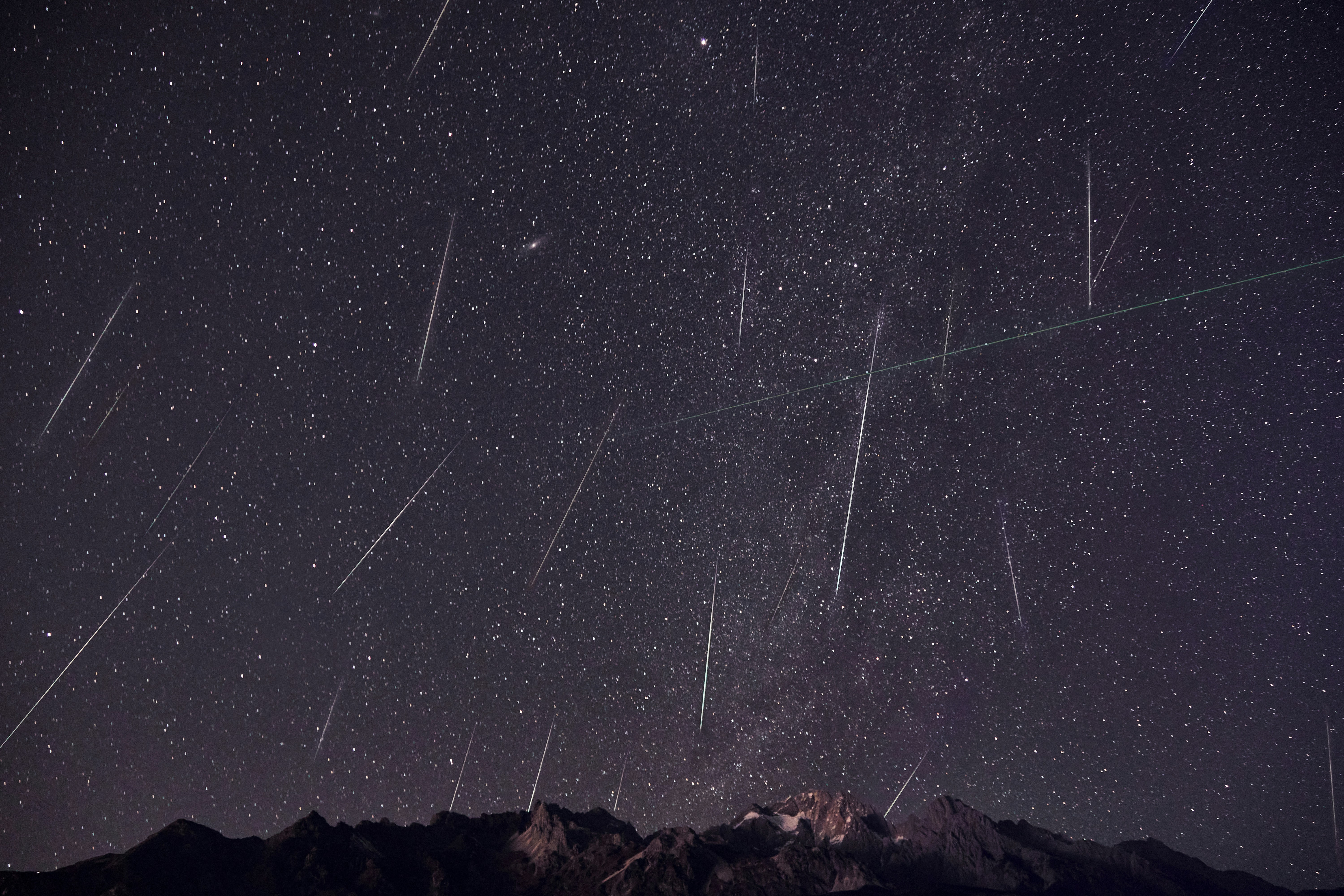 Cómo ver la lluvia de meteoros de las Líridas de 2026 en su punto máximo