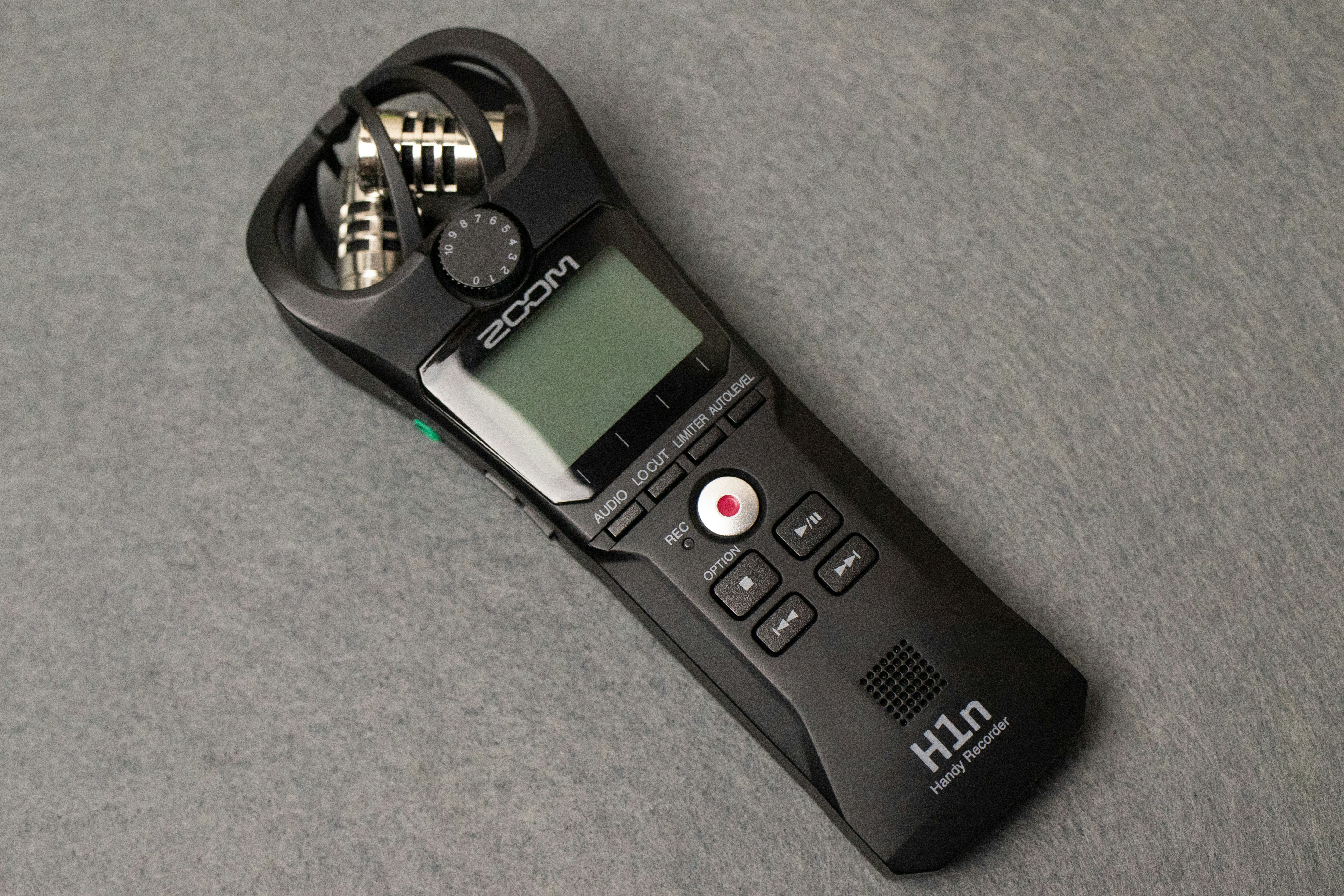 ¿Cómo garantiza el sistema de teléfono de inteligencia artificial la precisión de los datos?