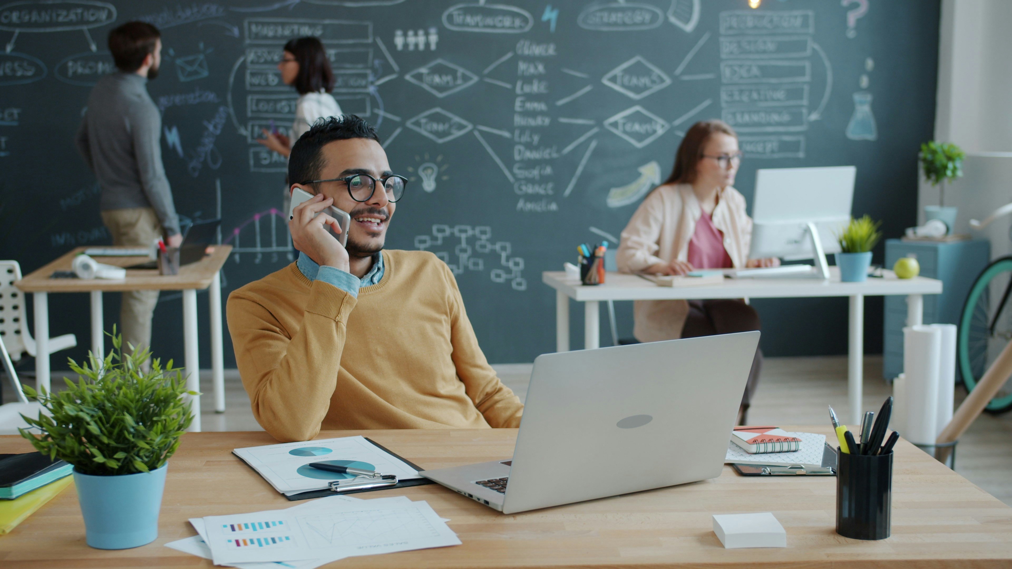 ¿Cómo puede eliminar Excel con software personalizado mejorar la satisfacción del cliente?