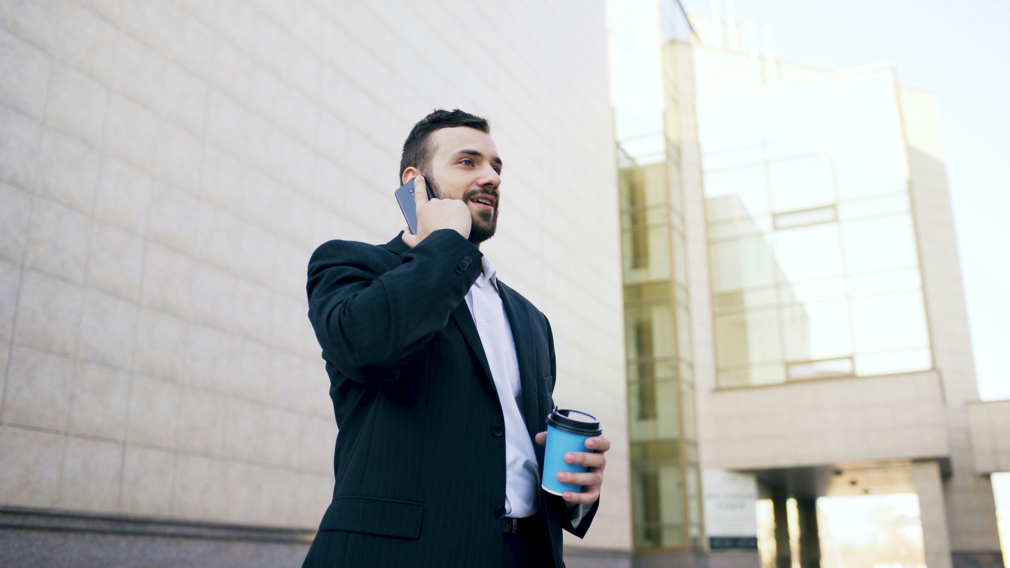 Cómo [empresa] transformó [resultado] con un sistema automático de gestión de llamadas