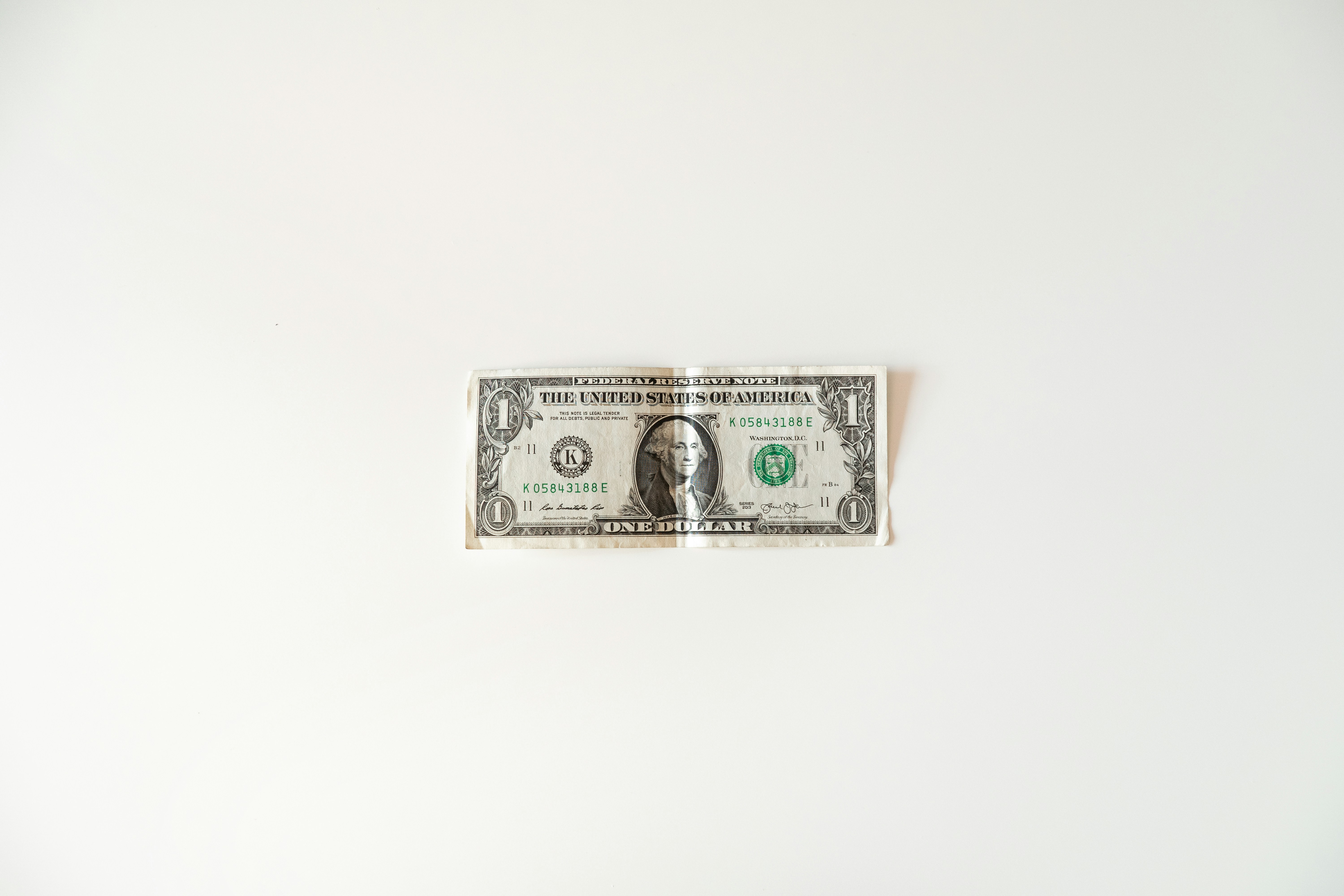 ¿Cómo puedo estimar el costo total de la transformación digital de una clínica privada?