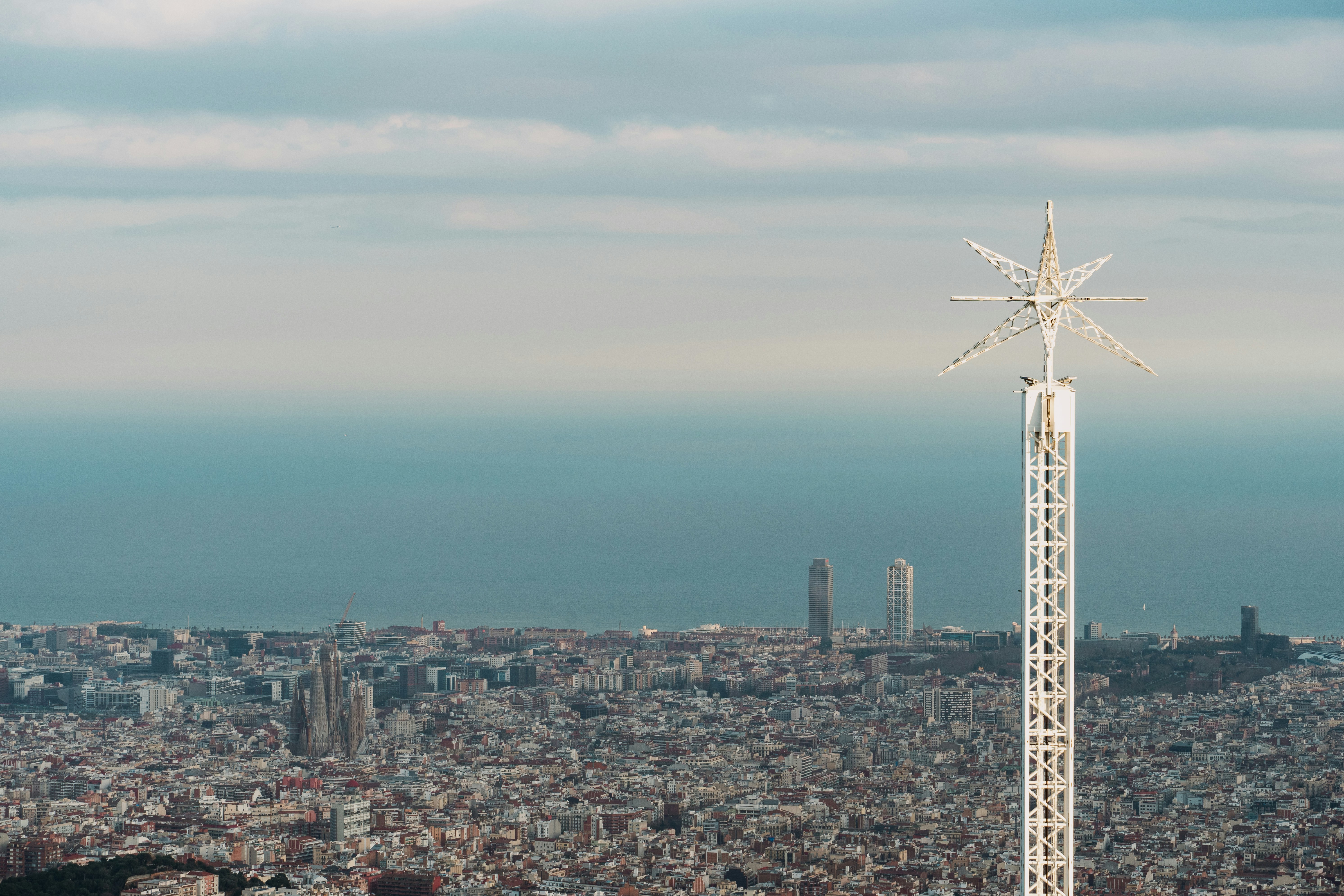 Cómo implementar soluciones de Power BI en una empresa en Barcelona para aumentar la productividad en 2025?