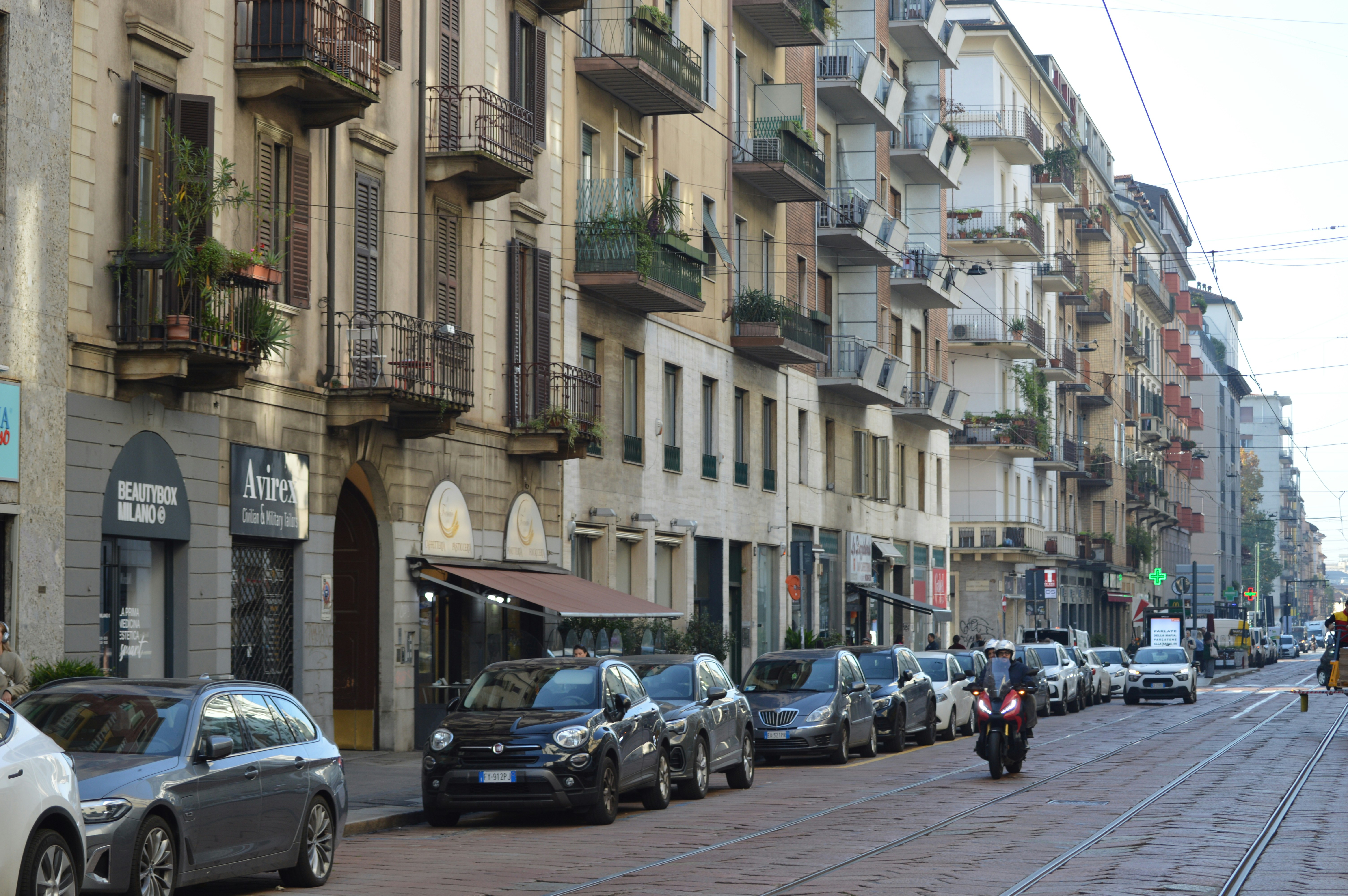 Estudio de caso: Cómo la Industria Automotriz de Barcelona ahorra €20K con la Automatización Avanzada de Procesos Telefónicos