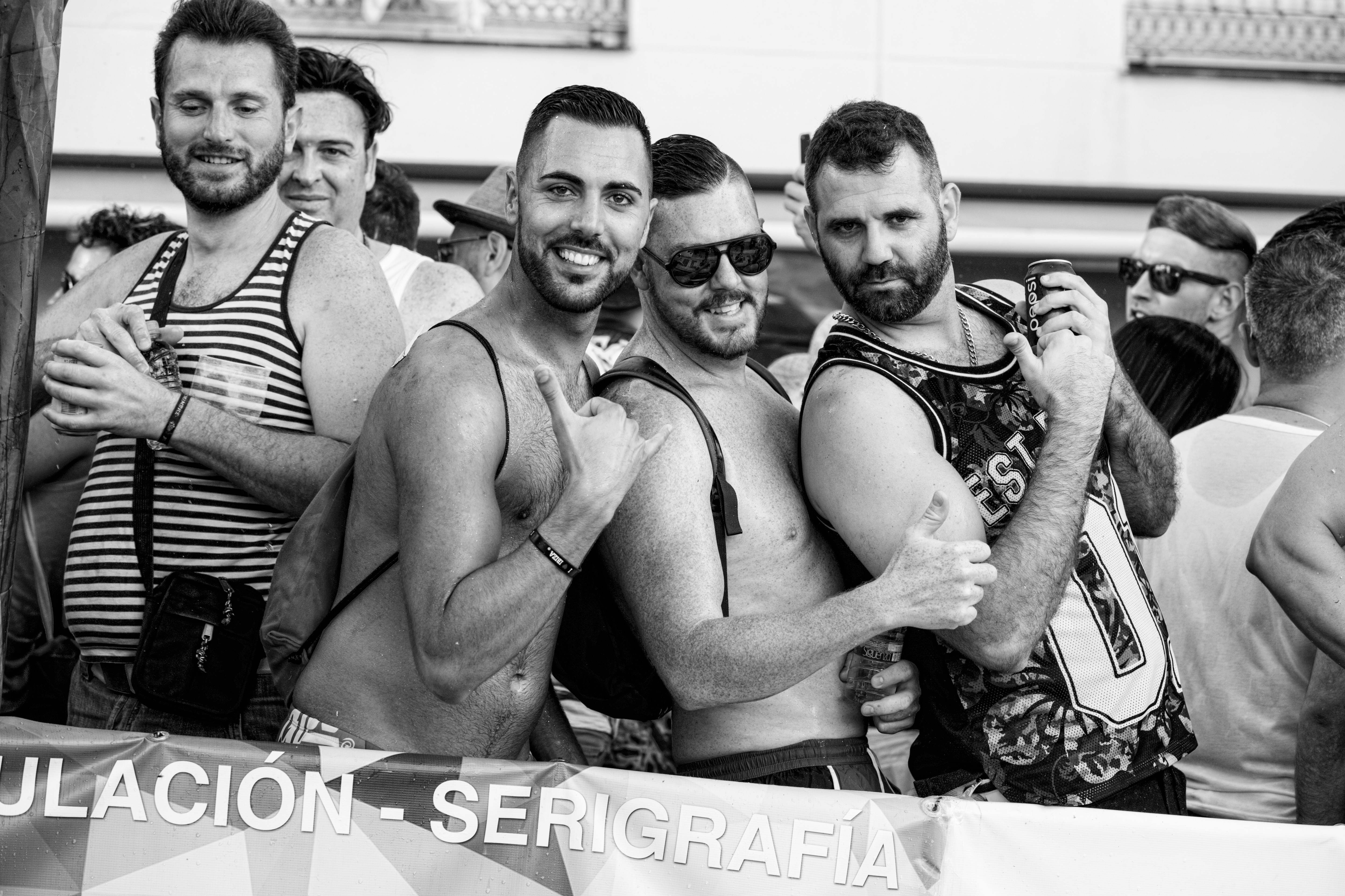 Los hombres detrás de tus trampas favoritas de seducción gay de la inteligencia artificial