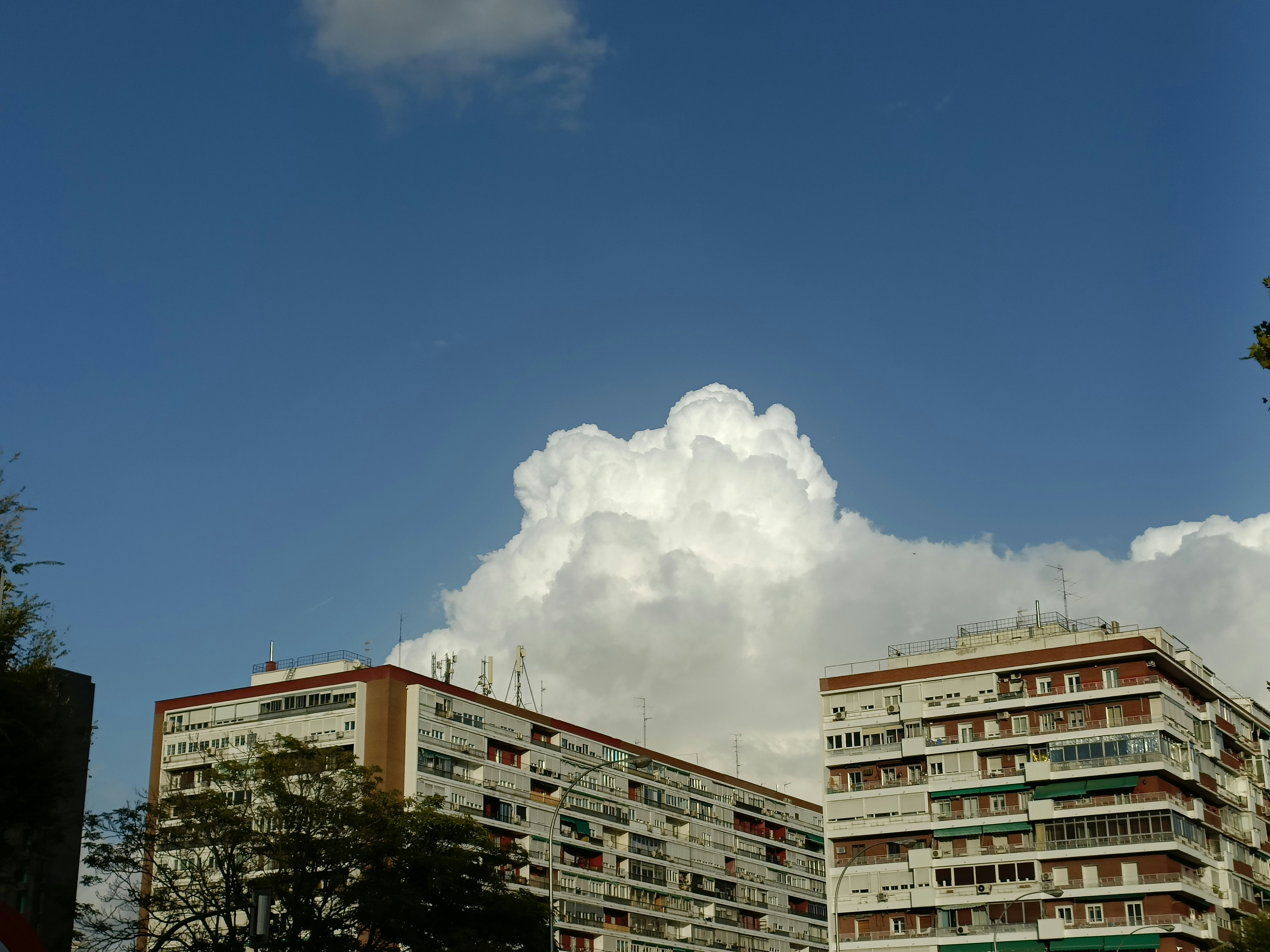 Nubes híbridas tienen dos superficies de ataque y no estás prestando suficiente atención a ninguna