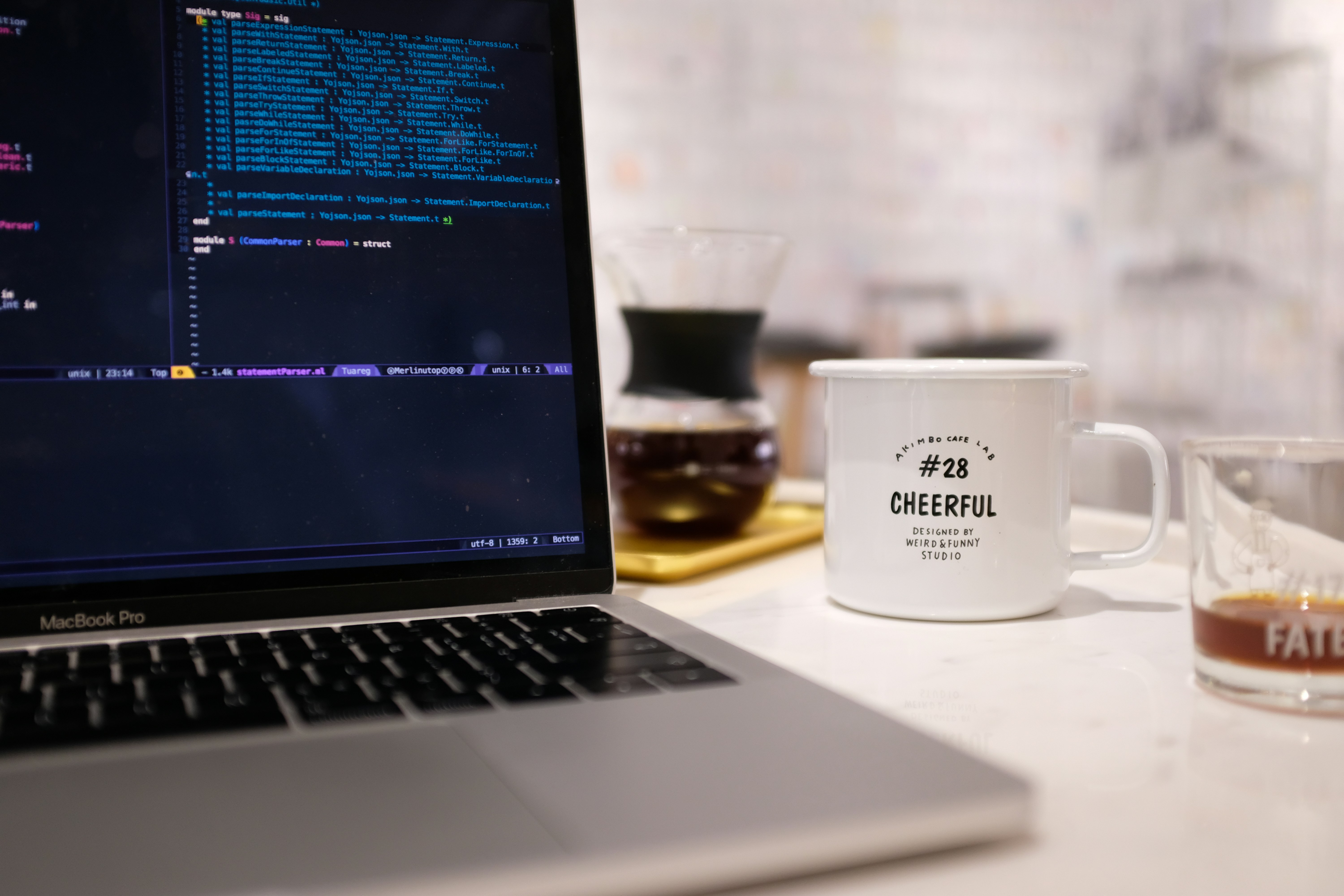 ¿Puede evolucionar la forma de automatizar las actualizaciones del CRM a medida que mi empresa crece?