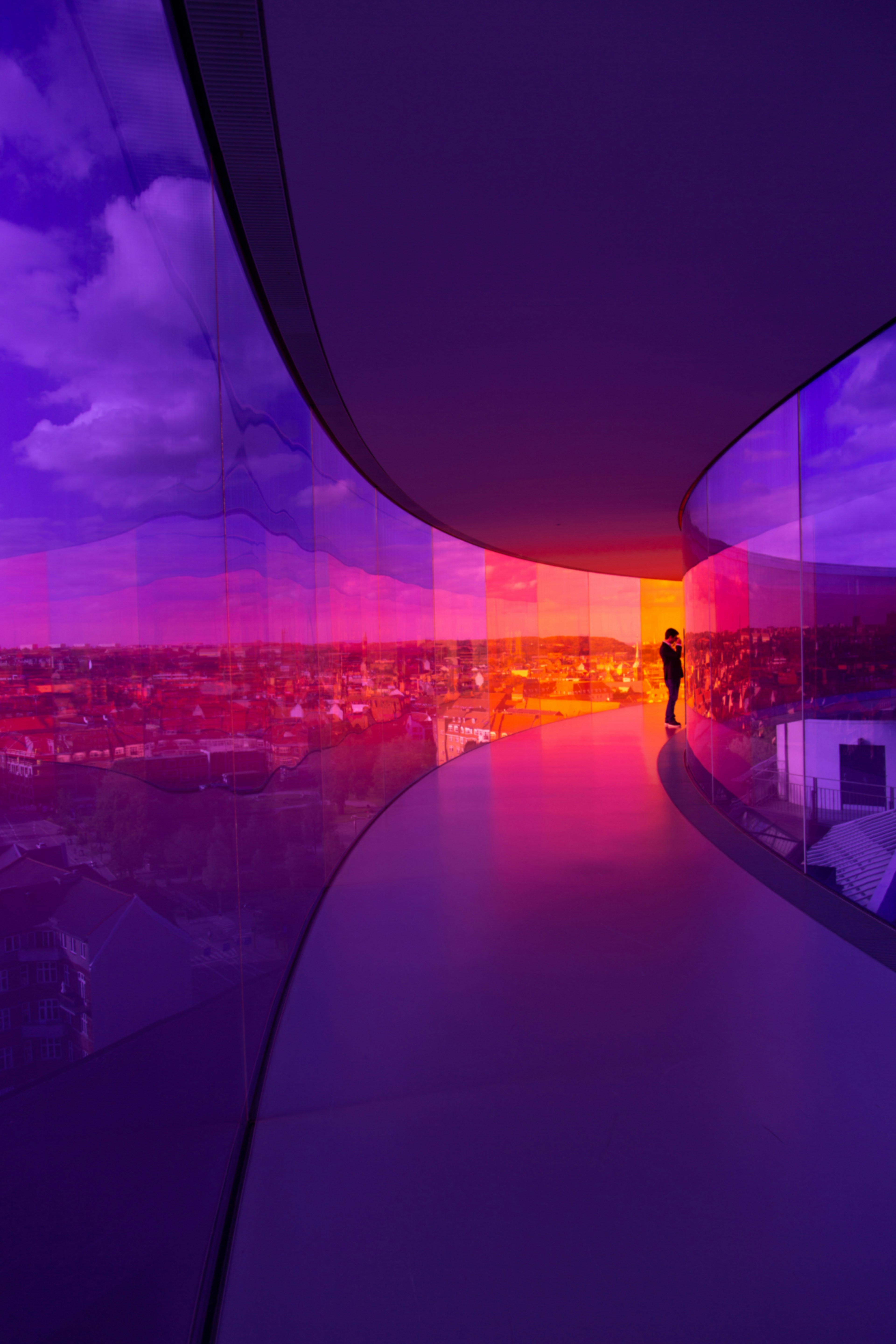 Mejorando la percepción del mundo del modelo Visión-Lenguaje Qwen2-VL a cualquier resolución