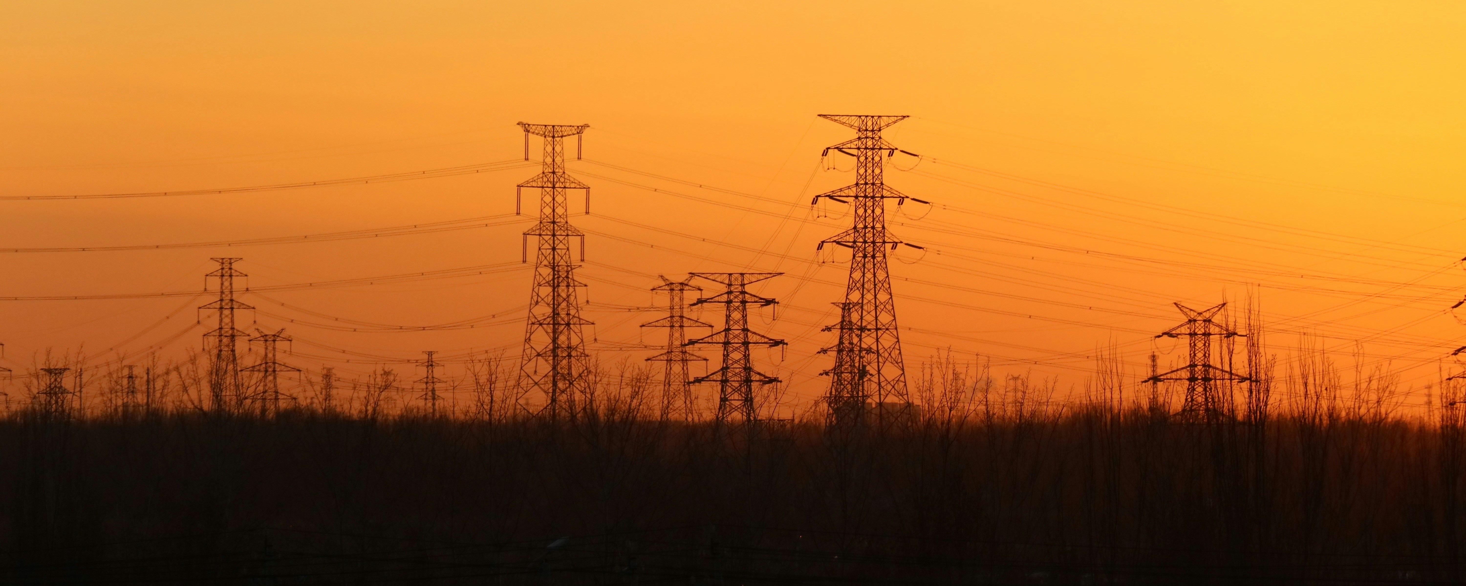 ¿Cuándo deberían las empresas energéticas optar por la integración de la IA en sus operaciones en lugar de modelos tradicionales?