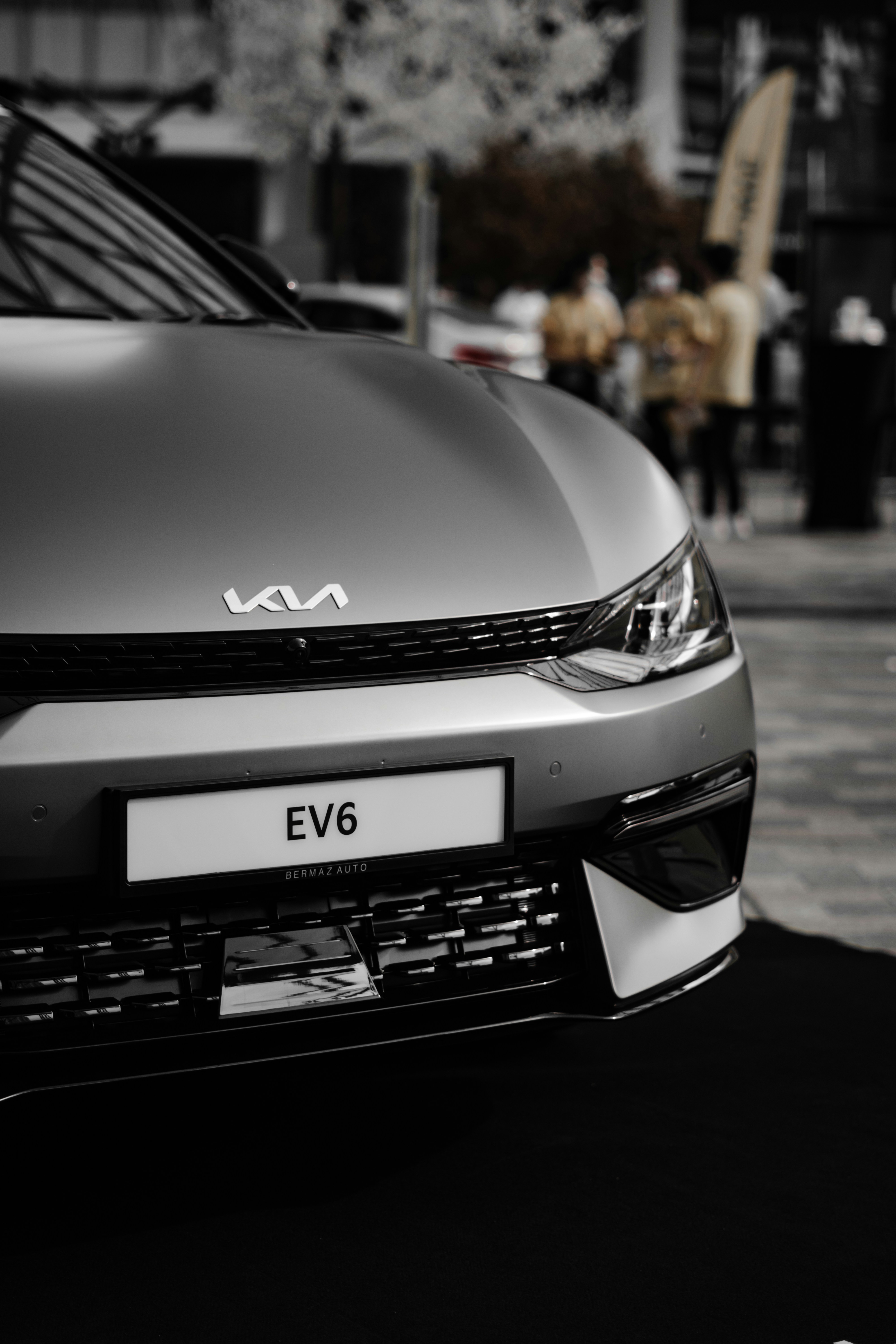 Este elegante EV es más barato que un Kia Niro—y está construido por una marca de lujo.