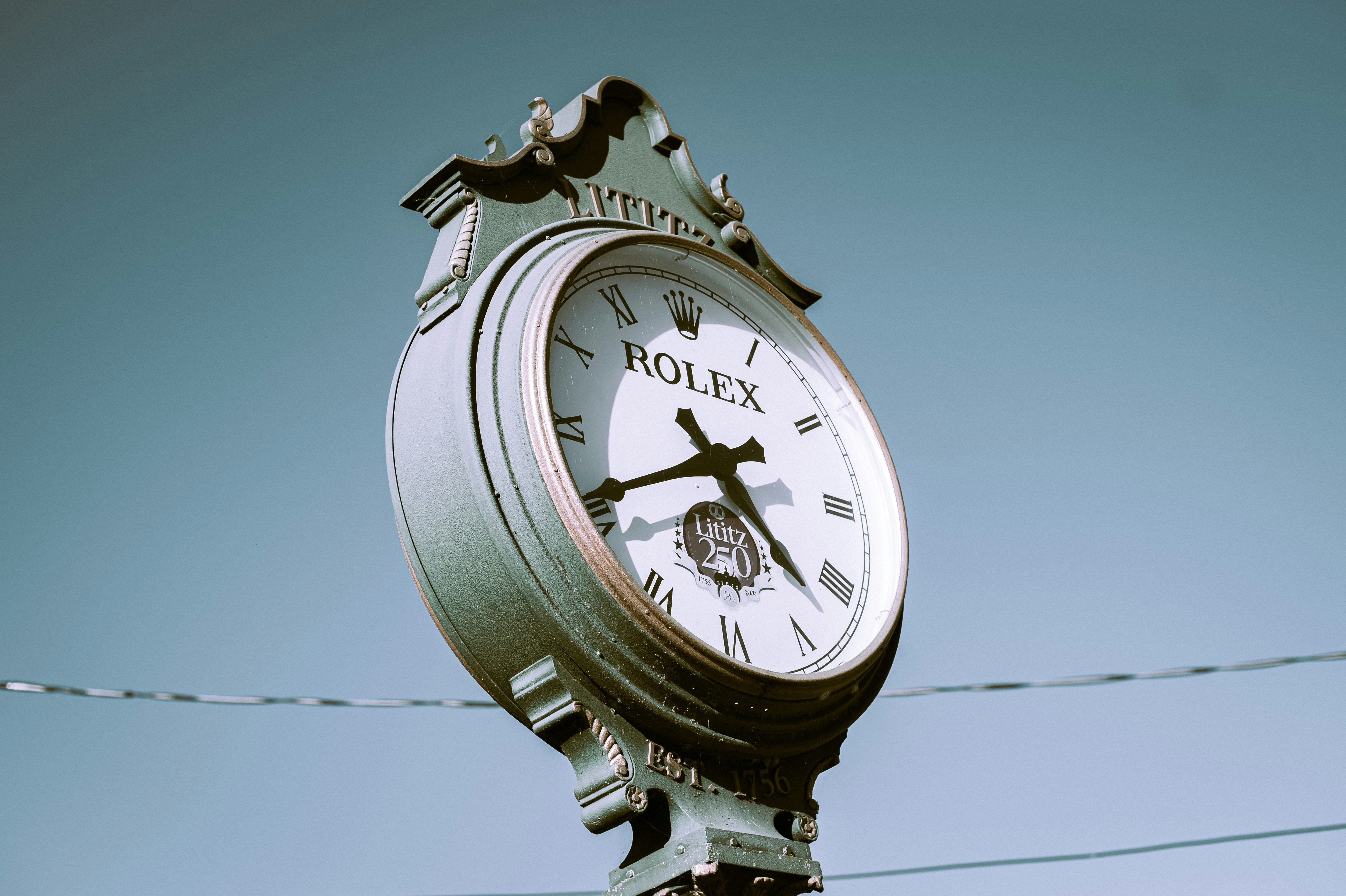 La Economía Oculta de la Fiabilidad: Equilibrando el Tiempo de Actividad, Costo e Innovación en DevOps