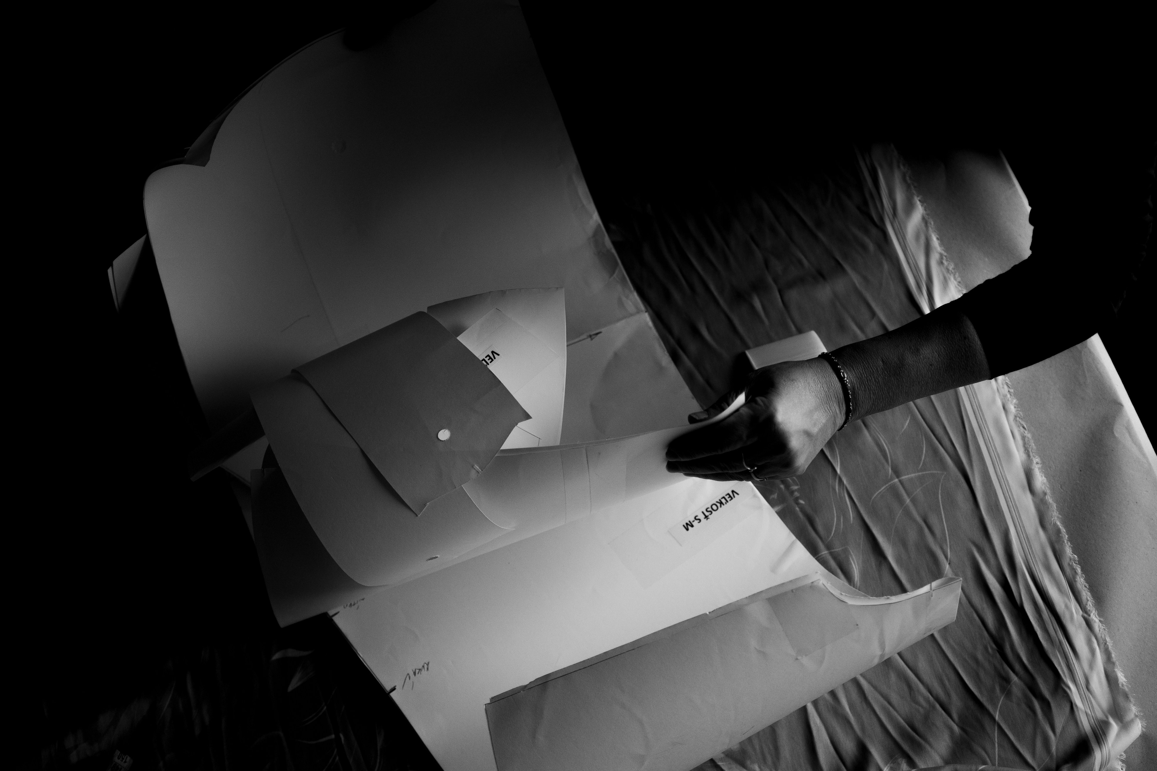 Comparación recomendada por expertos: Reforma educativa impulsada por IA vs Gestión automática de incidentes por teléfono