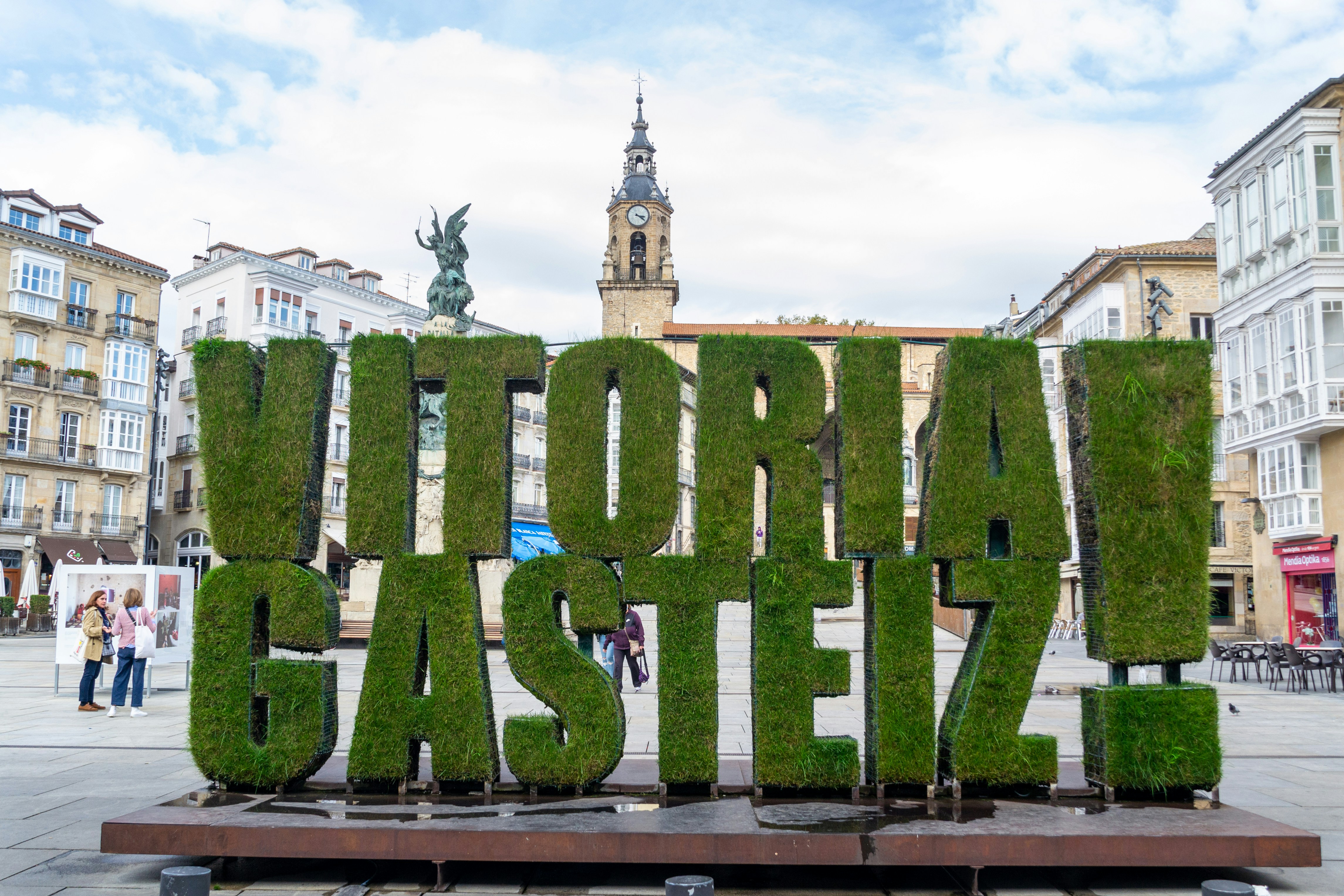 Las 20 mejores empresas para crear GPT personalizado en Vitoria