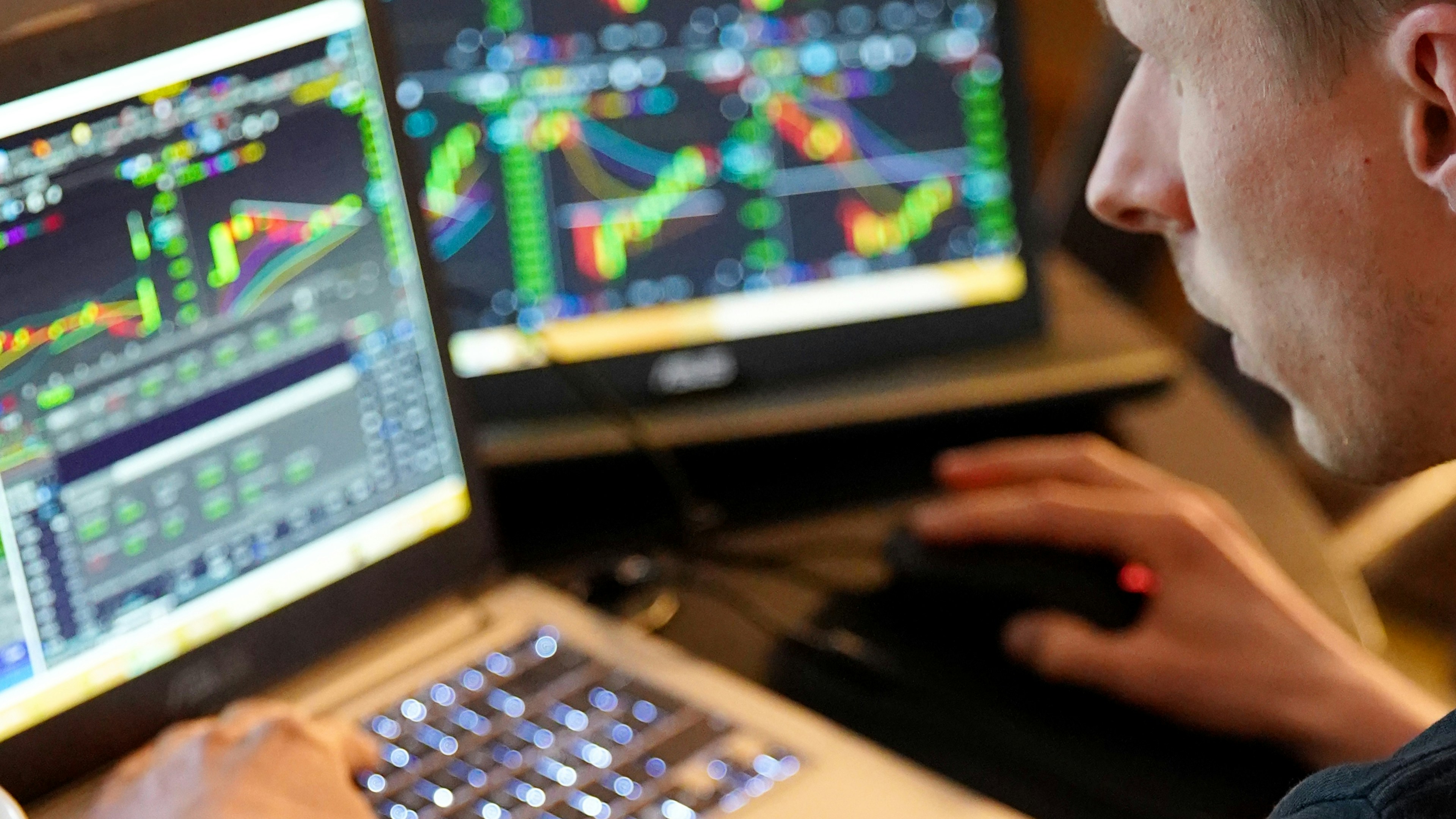 Cómo elegir entre el trading al contado y el trading de futuros perpetuos