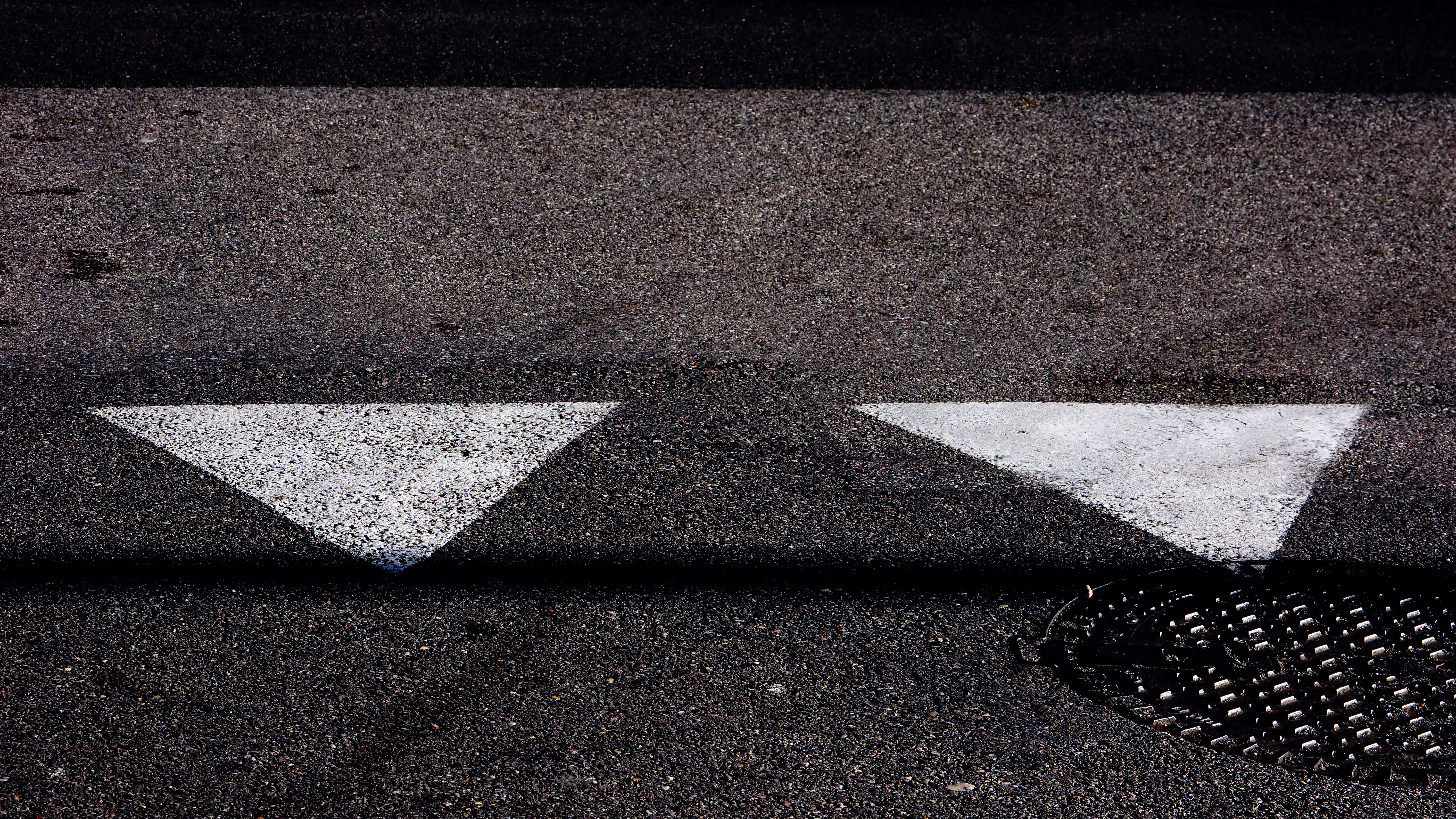 ¿Cuál es la diferencia entre la automatización de RPA y AI compatible con modelos de trabajo remoto o híbrido?