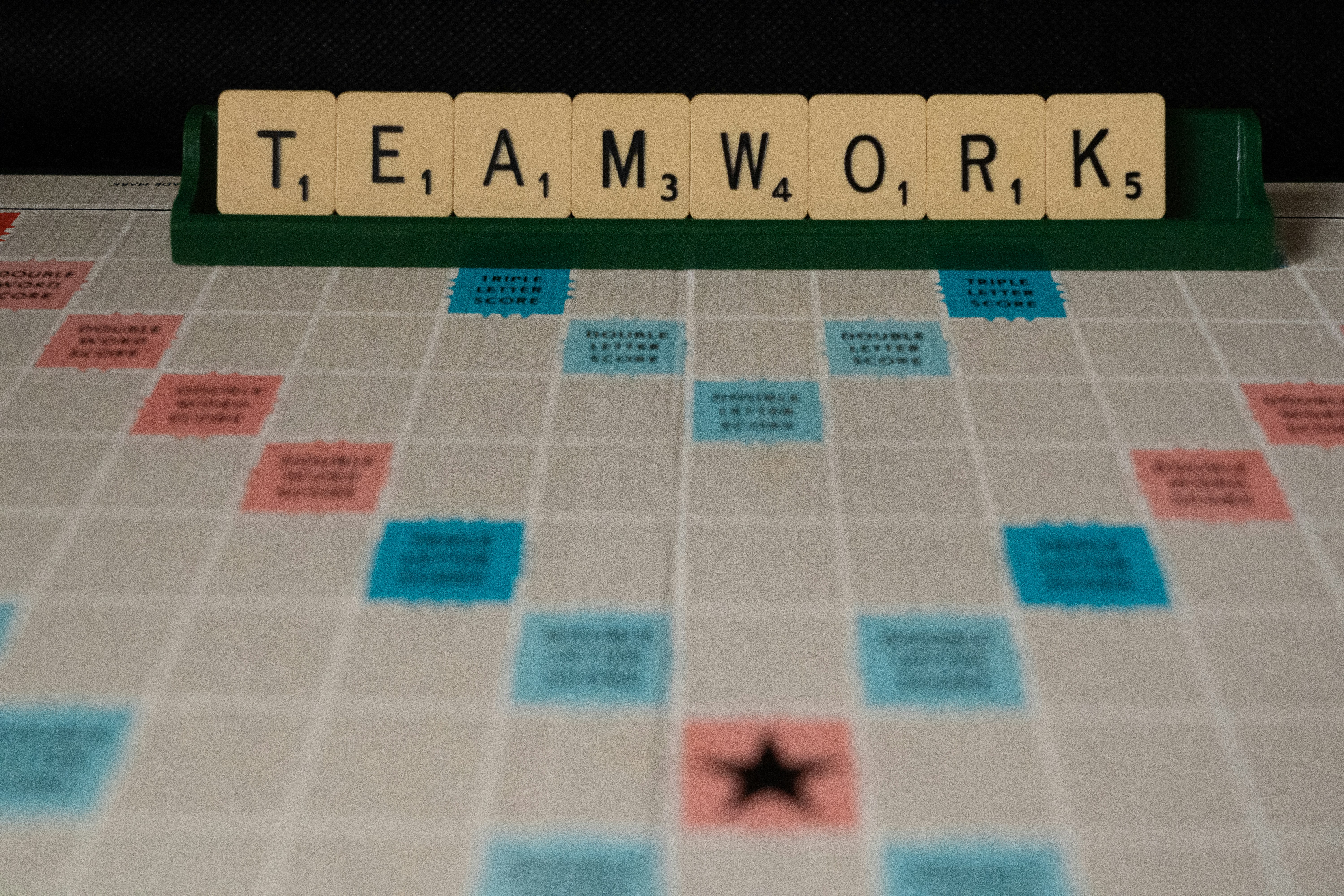 10 Actividades Creativas de Team Building para Fomentar el Espíritu de Equipo