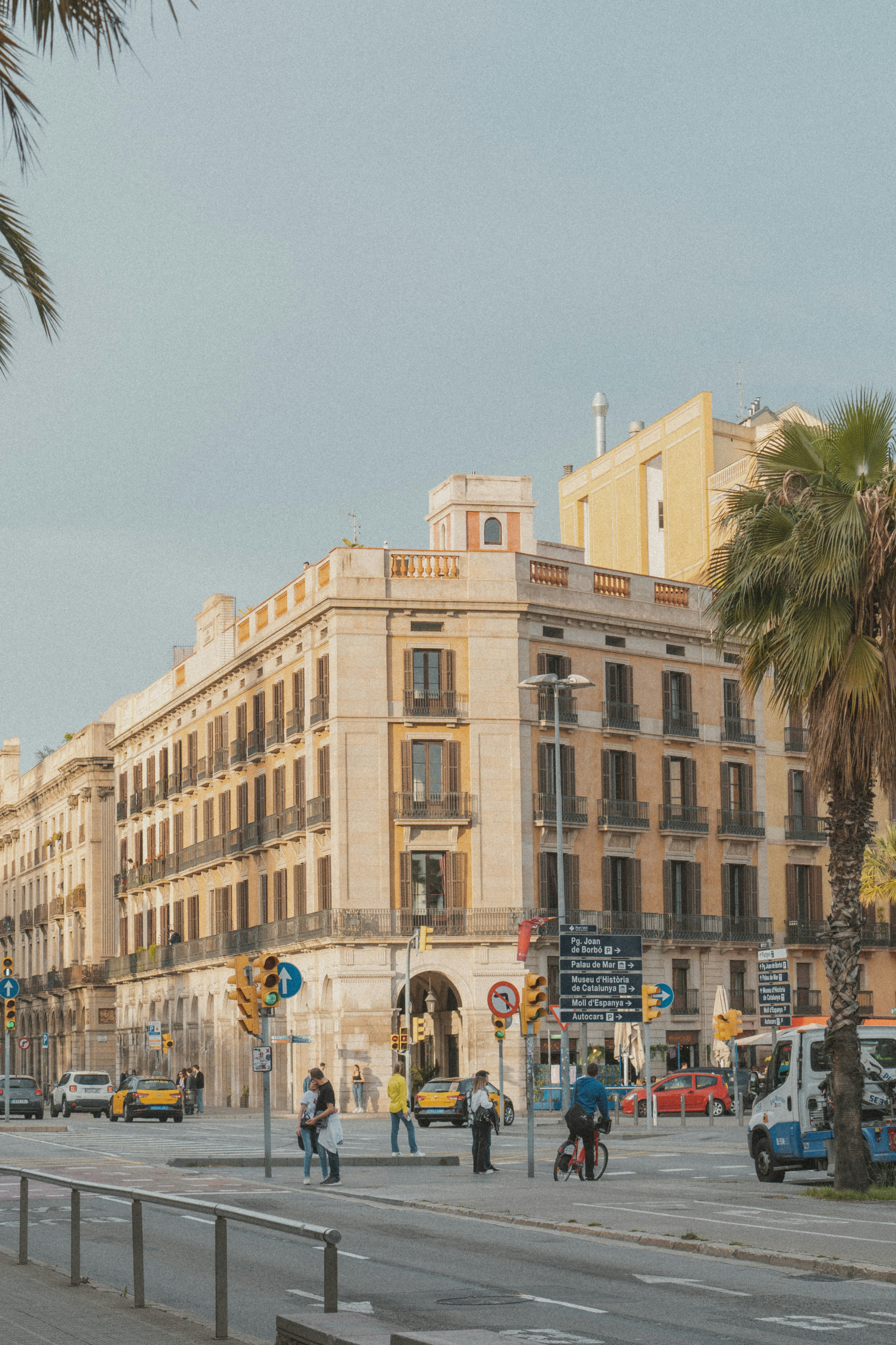 La guía definitiva para encontrar aplicaciones personalizadas en Málaga