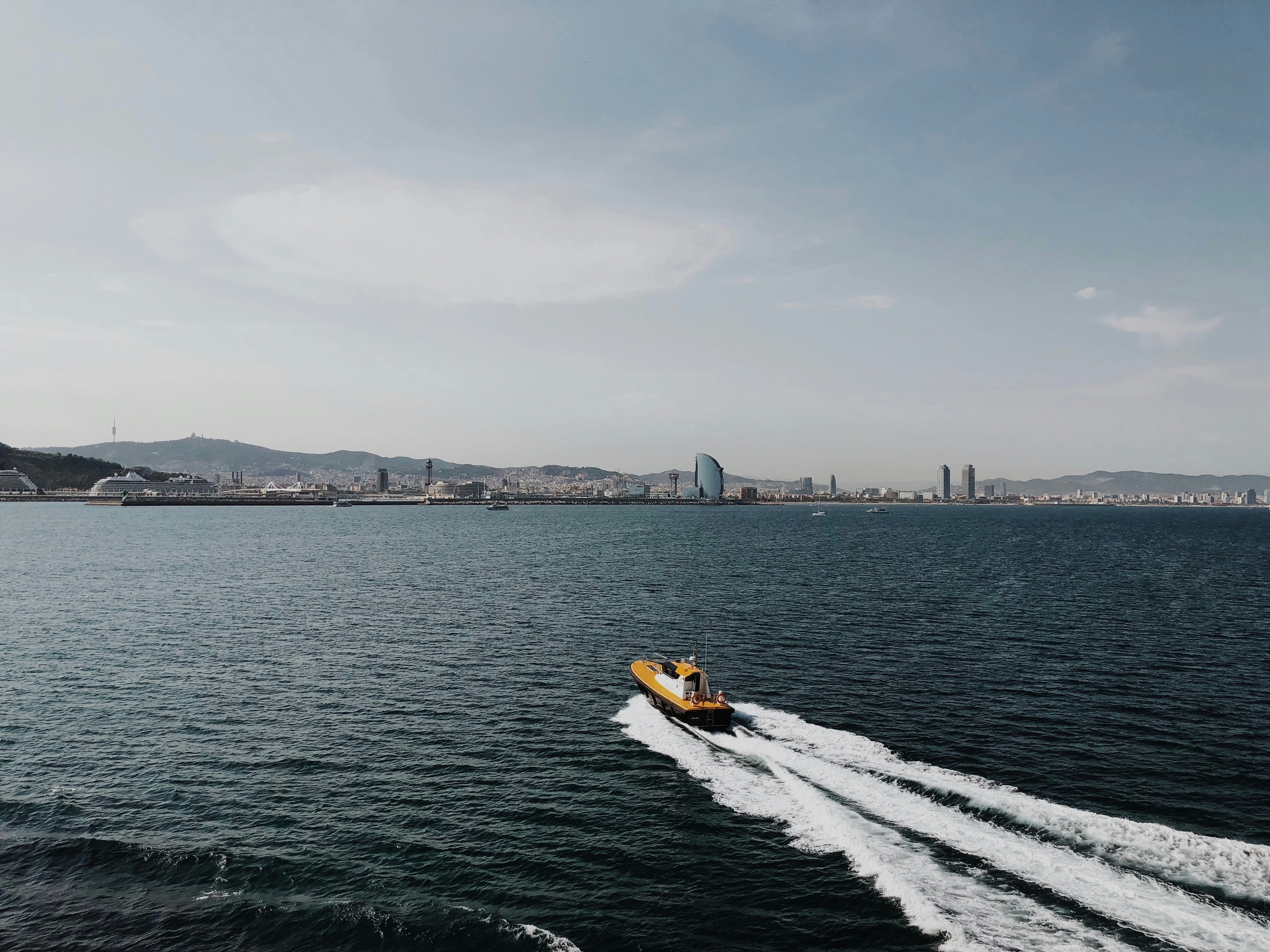 Mejores 100 empresas para videos de incorporación de IA en Barcelona