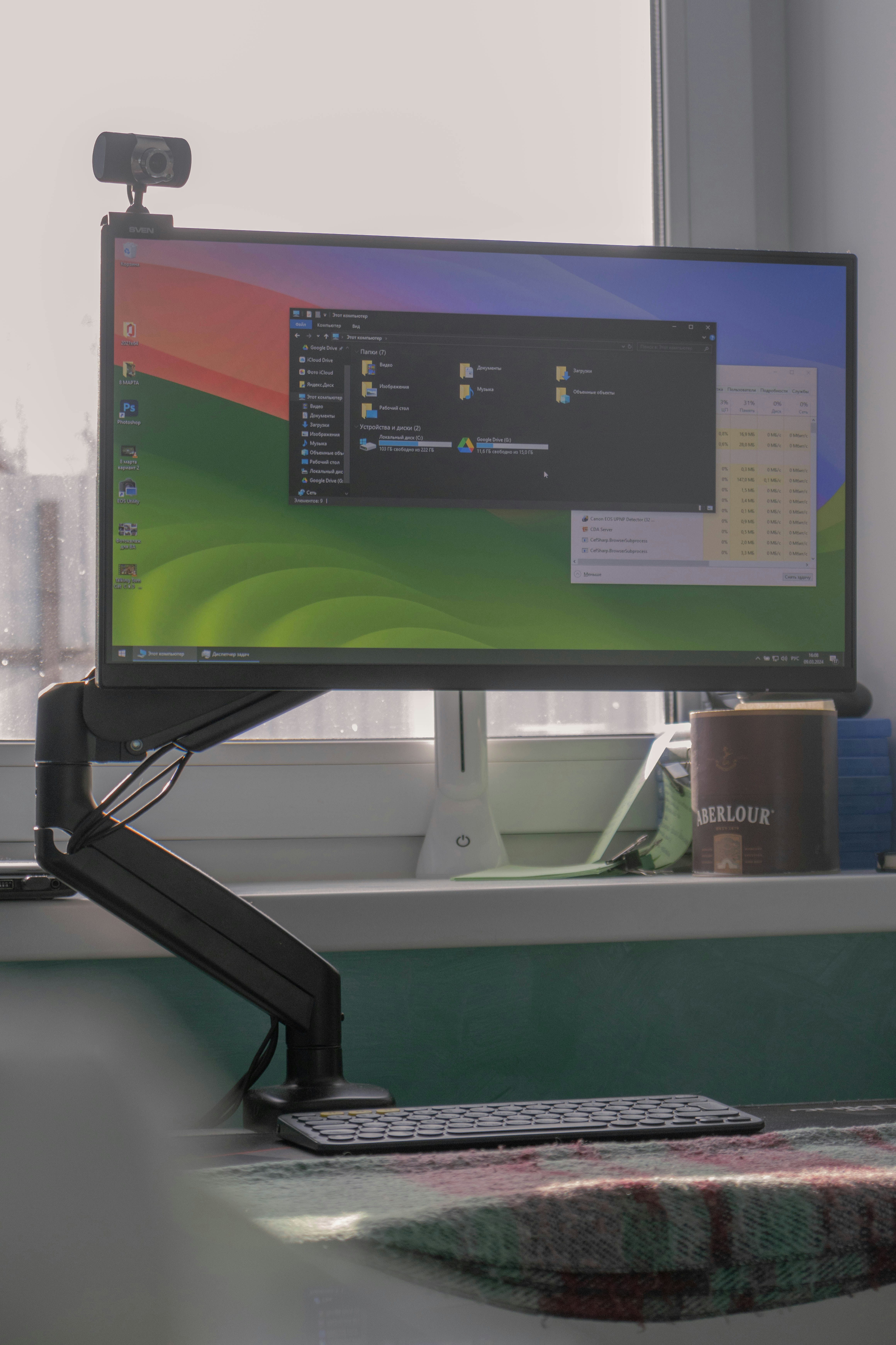 Mejores brazos de monitor 2026: Selecciones probadas para configuraciones de un solo y doble monitor