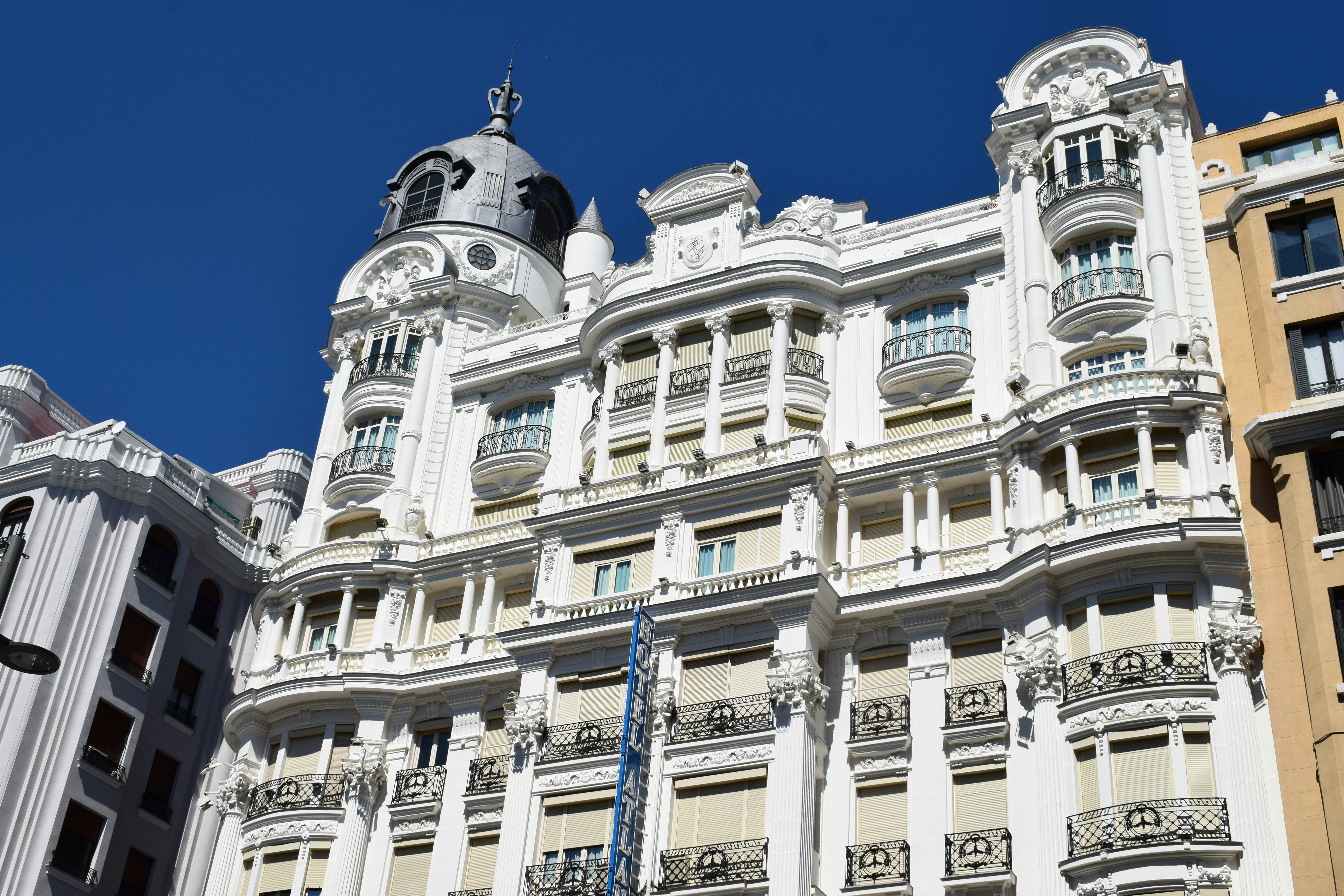 Top 10 soluciones de aplicaciones CRM personalizables para hospitalidad en España