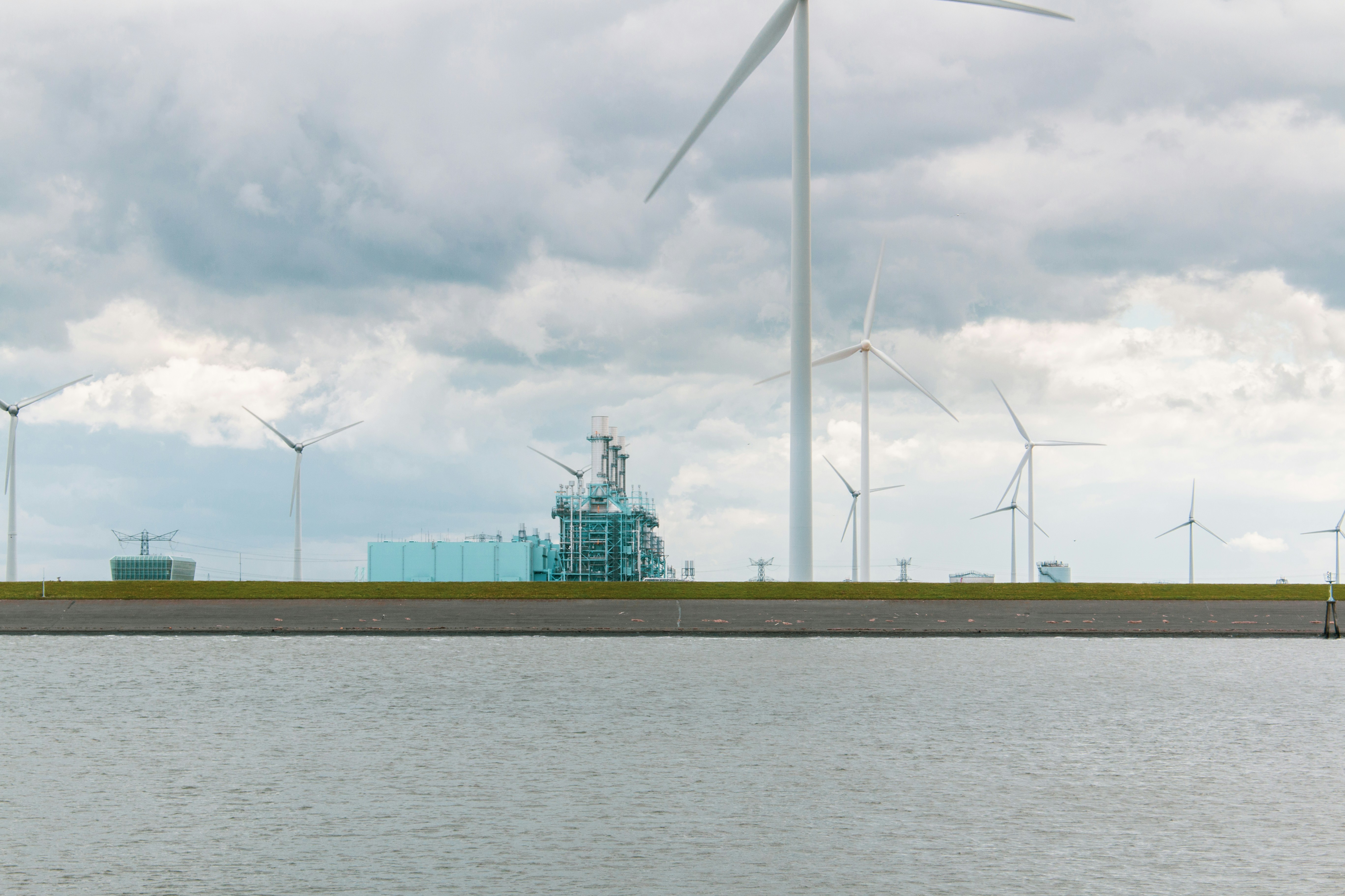 Técnicas de integración mejoradas para la industria energética neerlandesa: optimización con aplicación CRM personalizada 2024