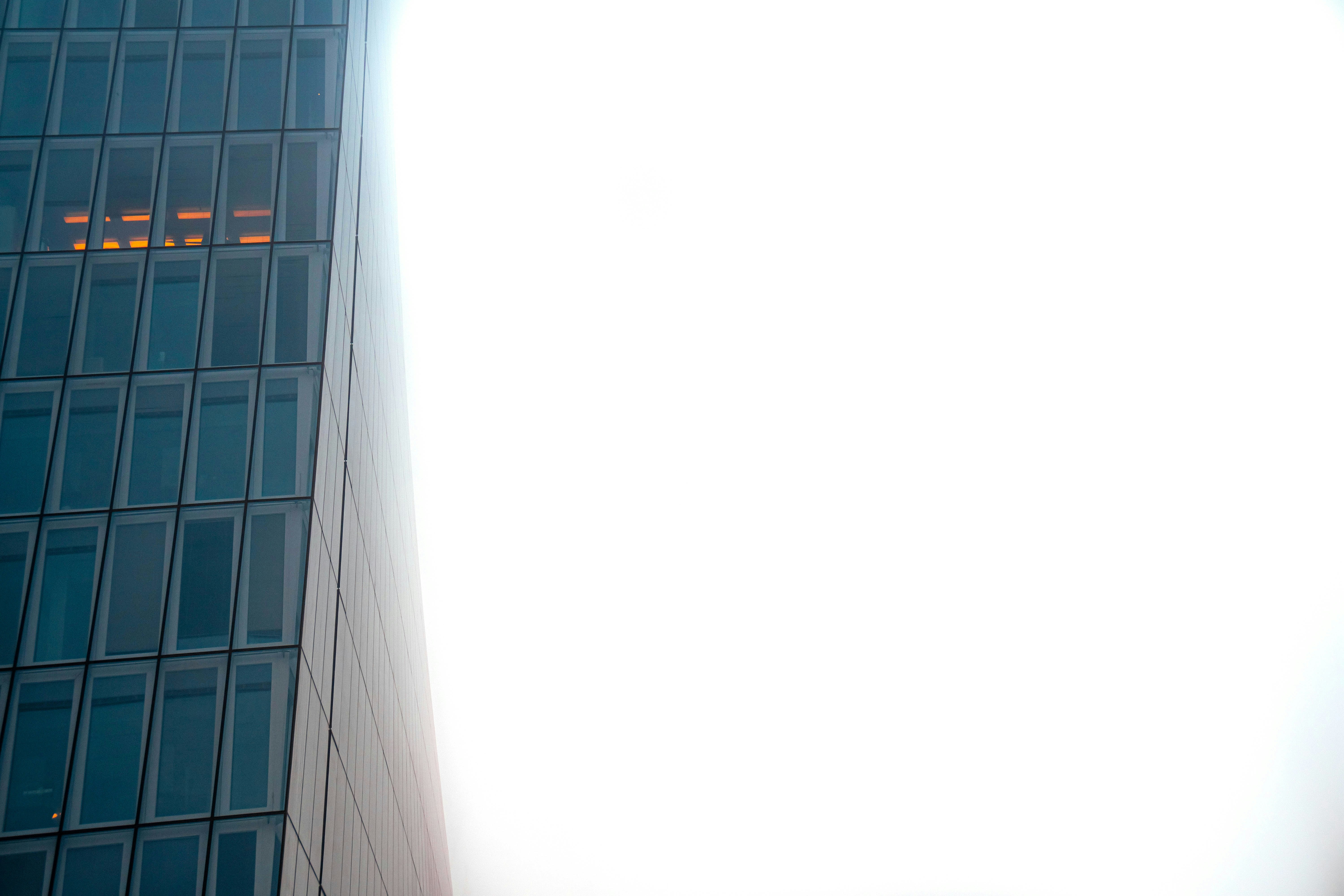 ¿Por qué las empresas necesitan comprar comercio electrónico en España?