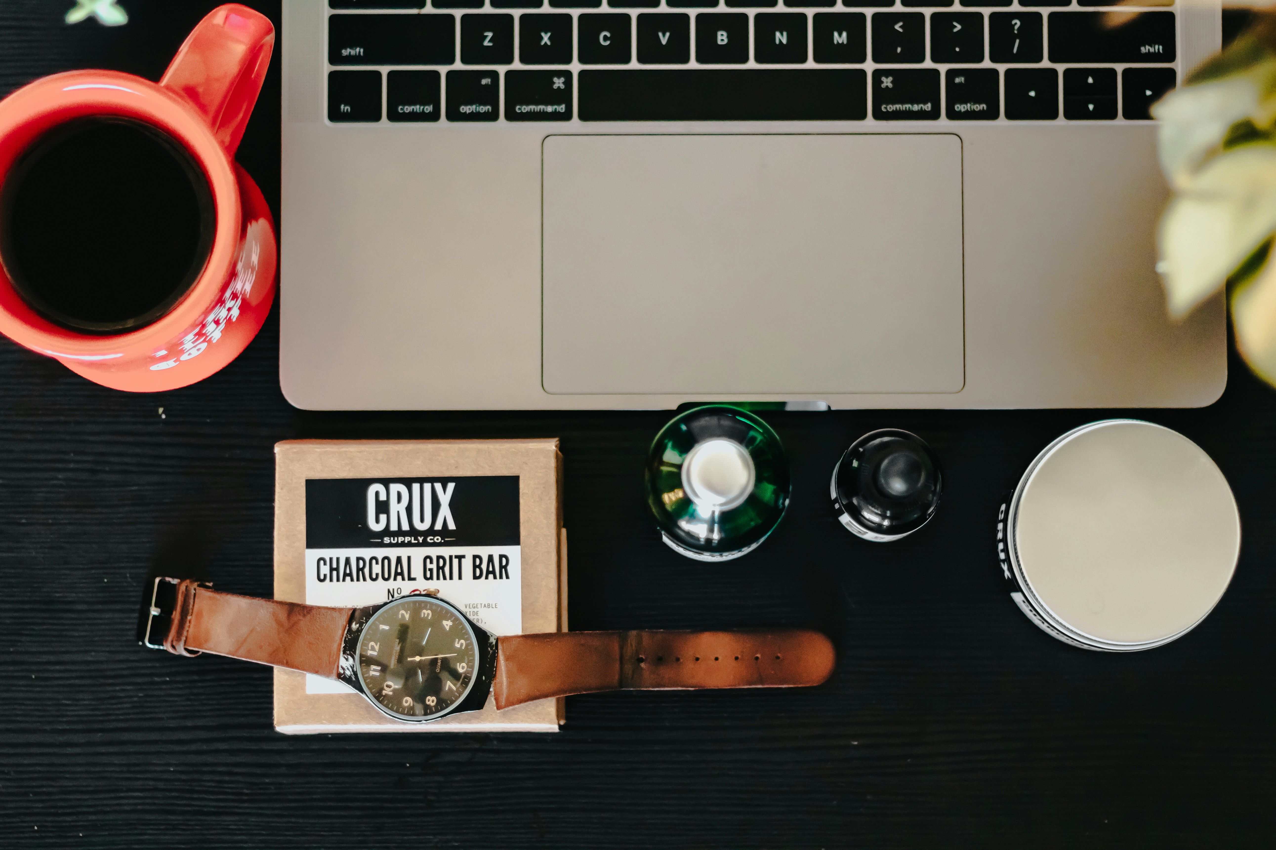 Cómo implementar aplicaciones personalizadas de CRM con presupuesto en Startups: 5 pasos clave