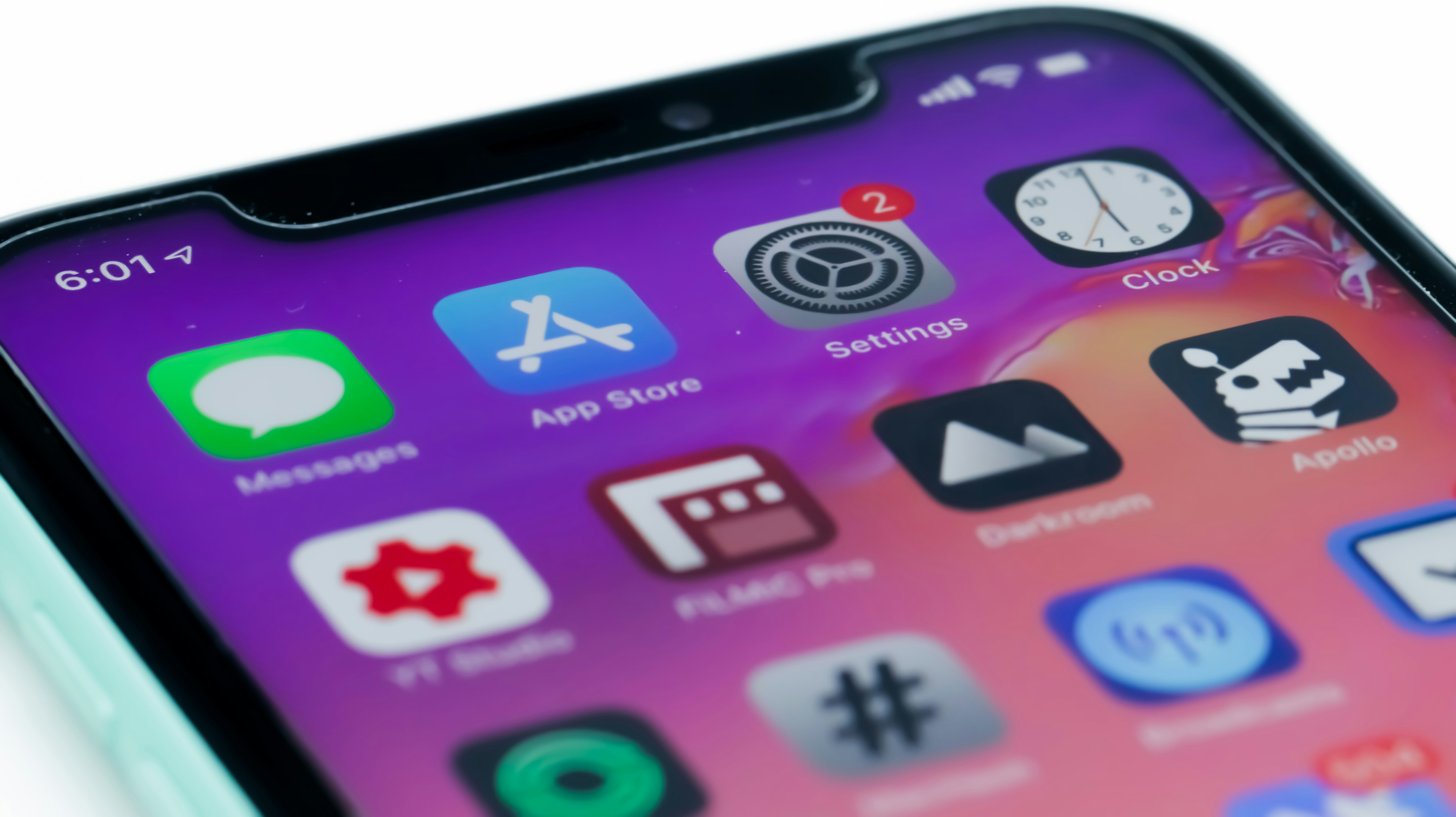 ¿Cuáles son los beneficios de las aplicaciones de empresa en iOS y Android para compañías en la era digital?