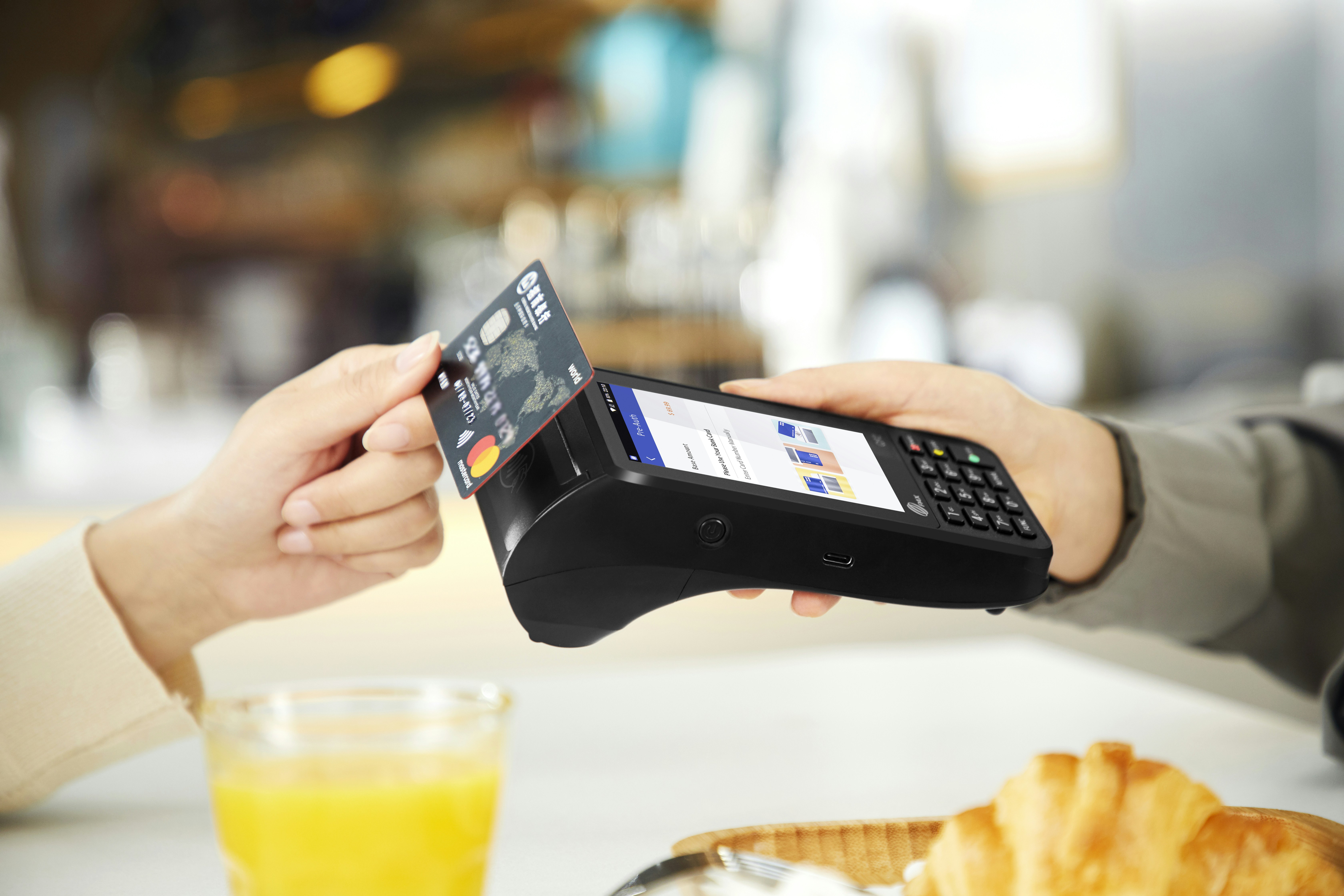 ¿Cuáles son los beneficios de la automatización del pago por teléfono?