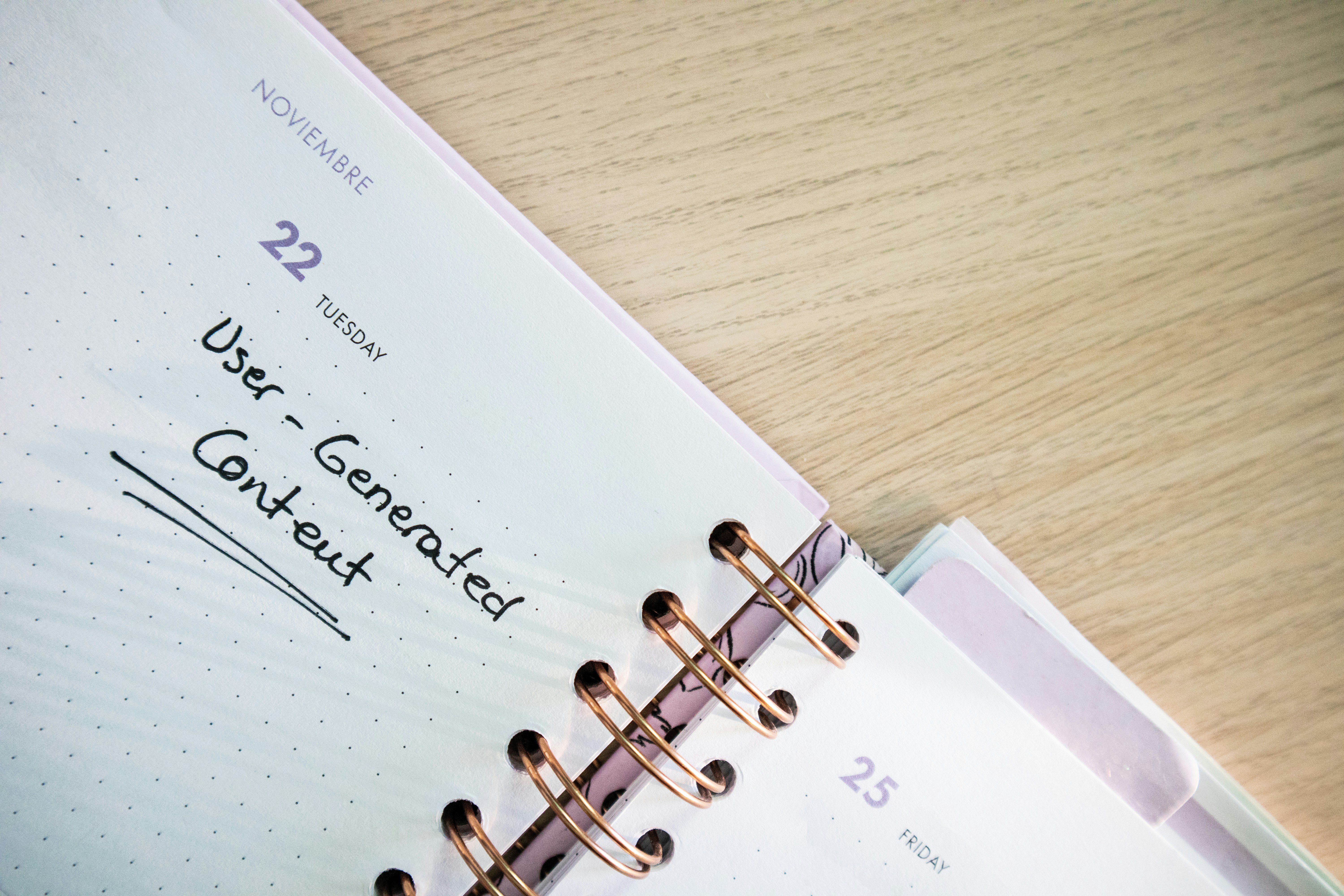 La guía definitiva de ROI: Costos y beneficios de consultar n8n para negocios