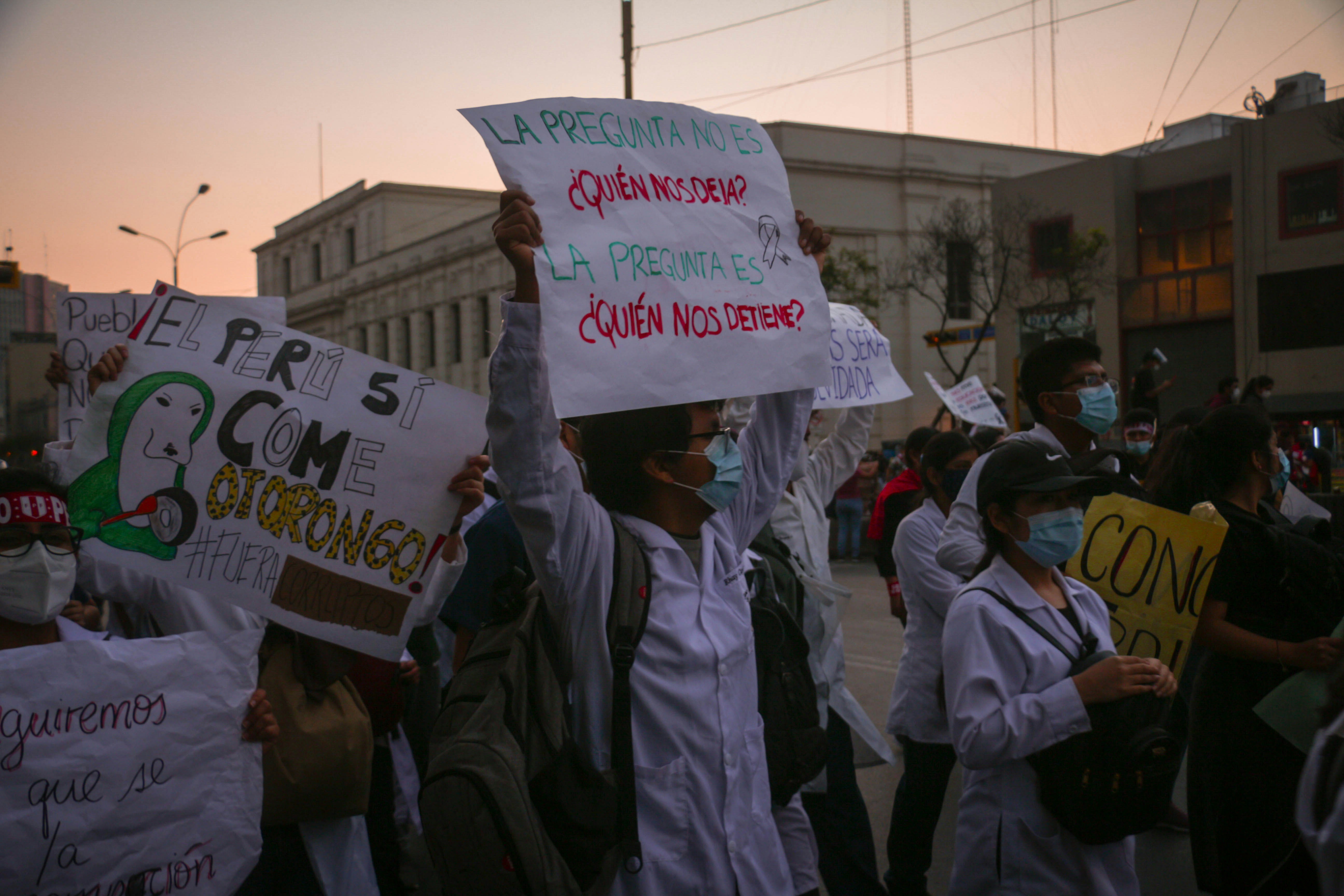 ¿Cuáles son los casos de uso comunes para migrar una aplicación Delphi a la web moderna?