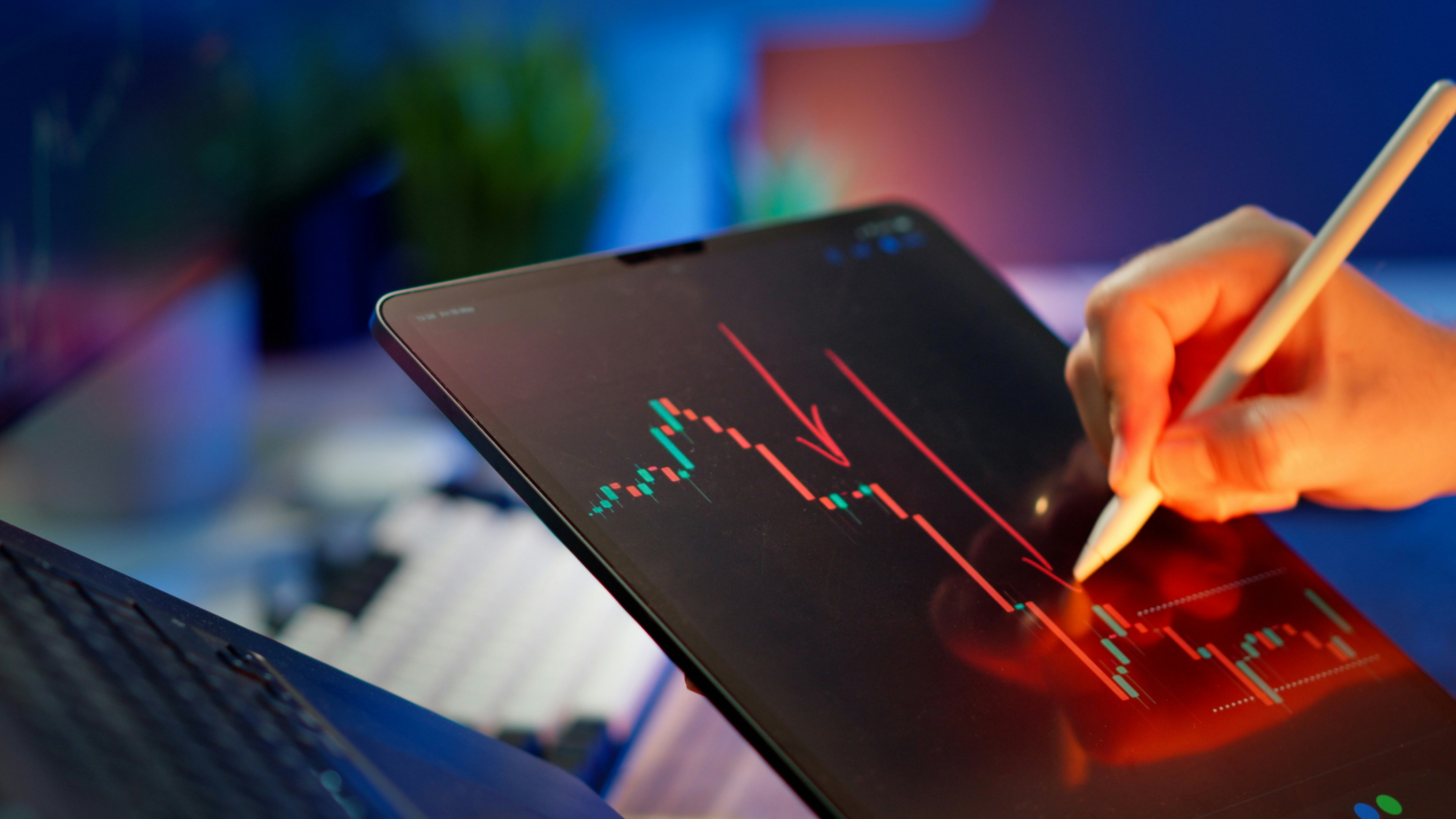 ¿Qué determina el precio de las aplicaciones personalizadas para mejorar la productividad?