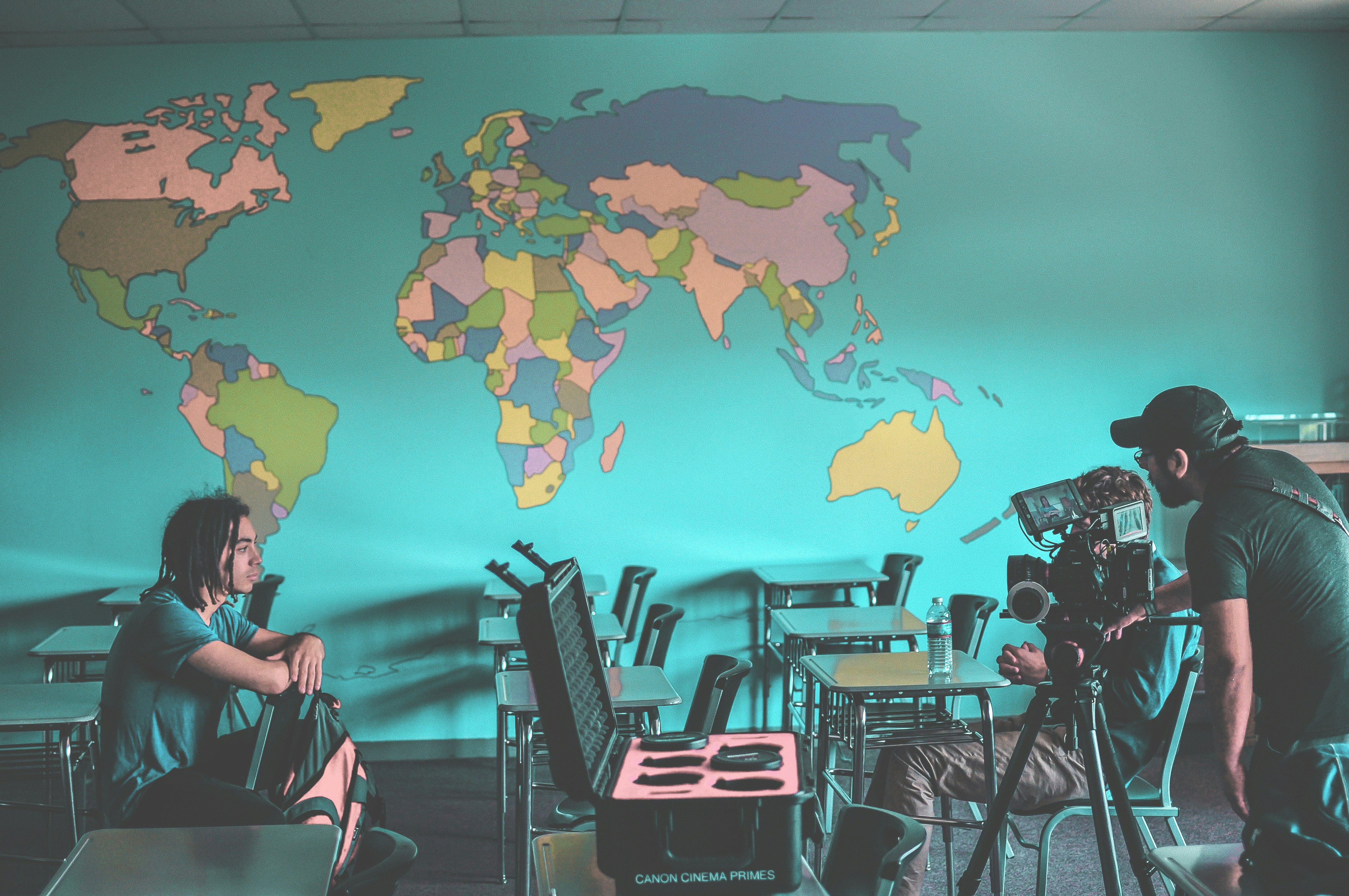 Aprendiendo modelos del mundo para la generación interactiva de video